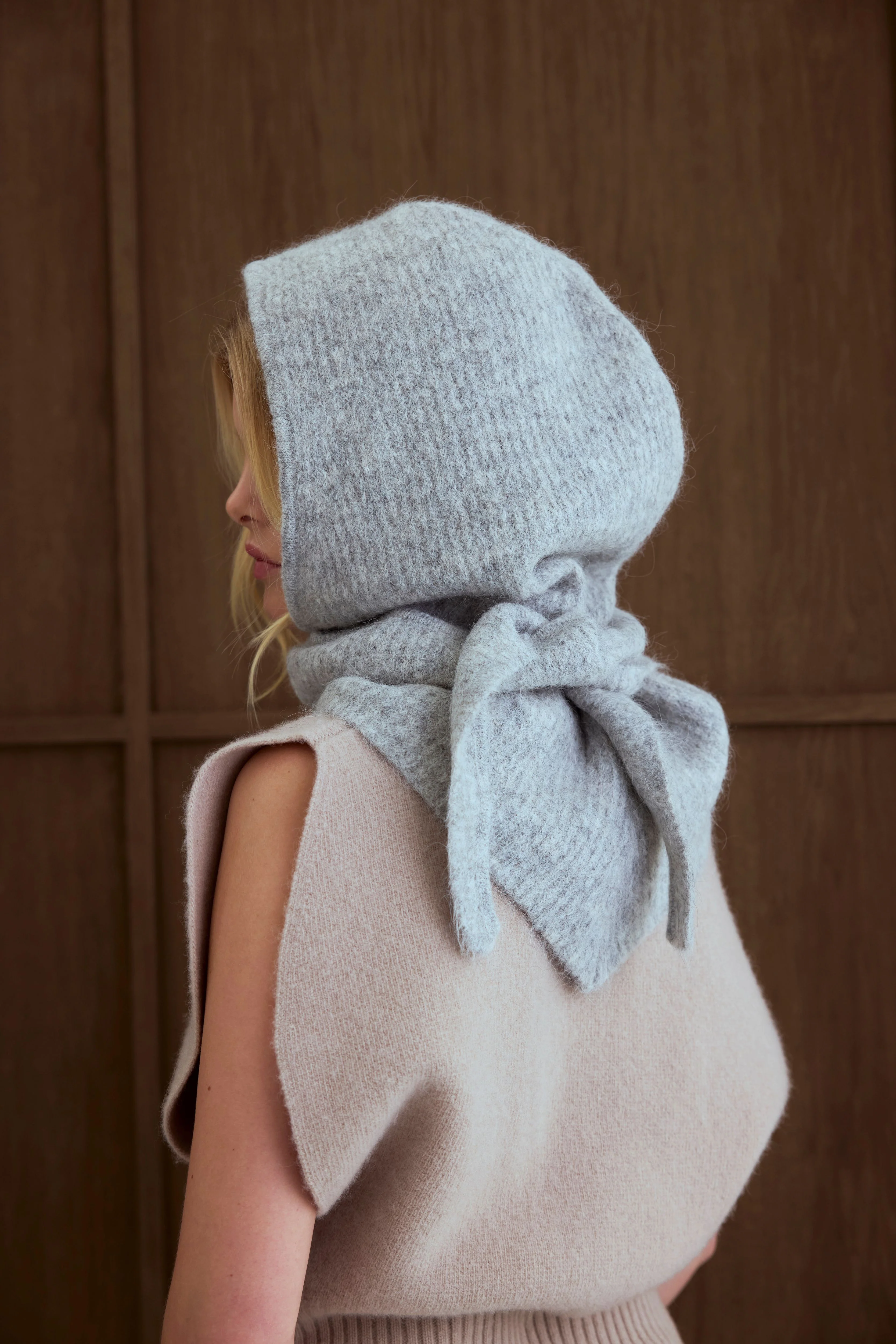 The Alpaca Hooded Scarf - Blizzard Grey - Image 17