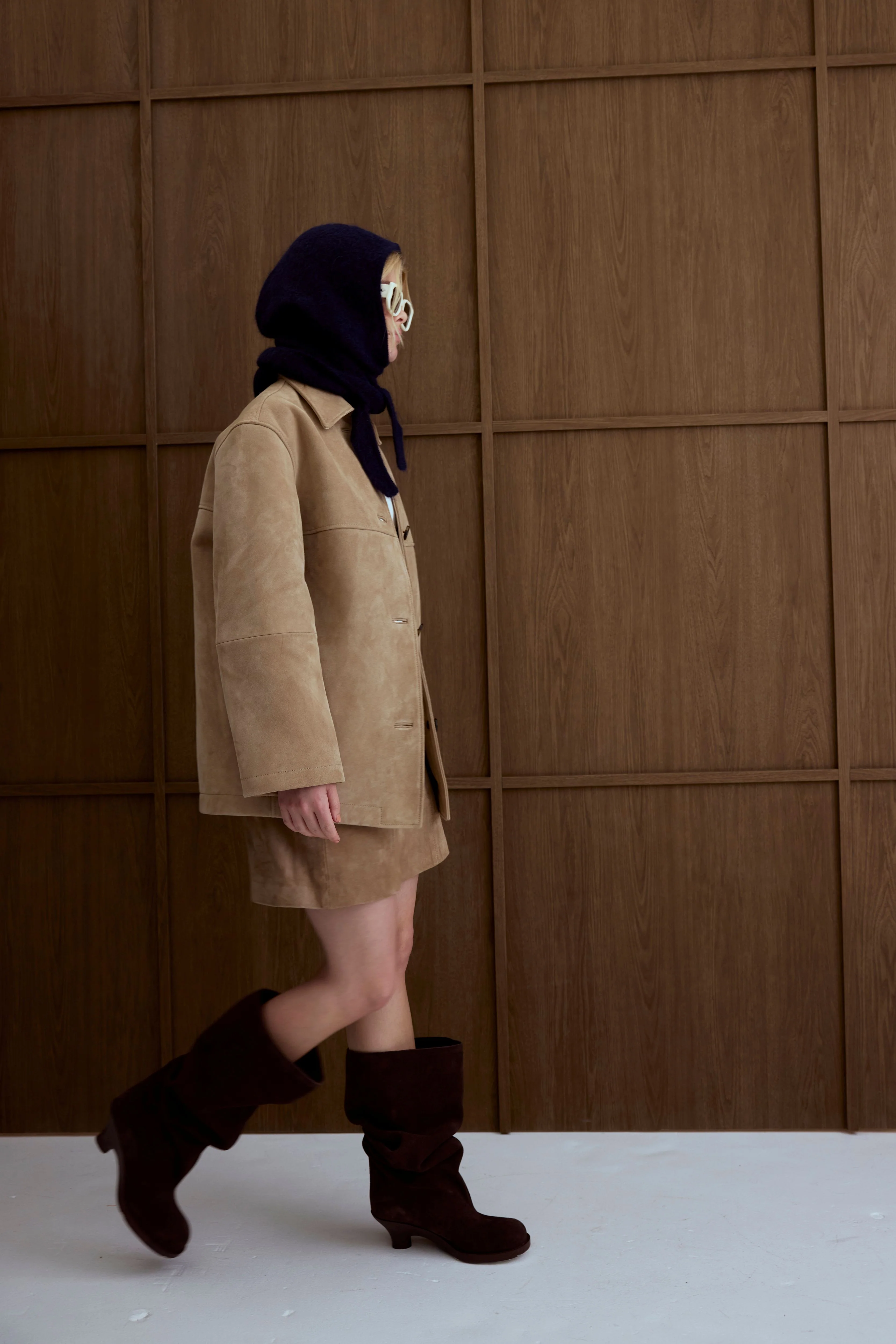 The Alpaca Hooded Scarf - Deep Sea Navy - Image 10