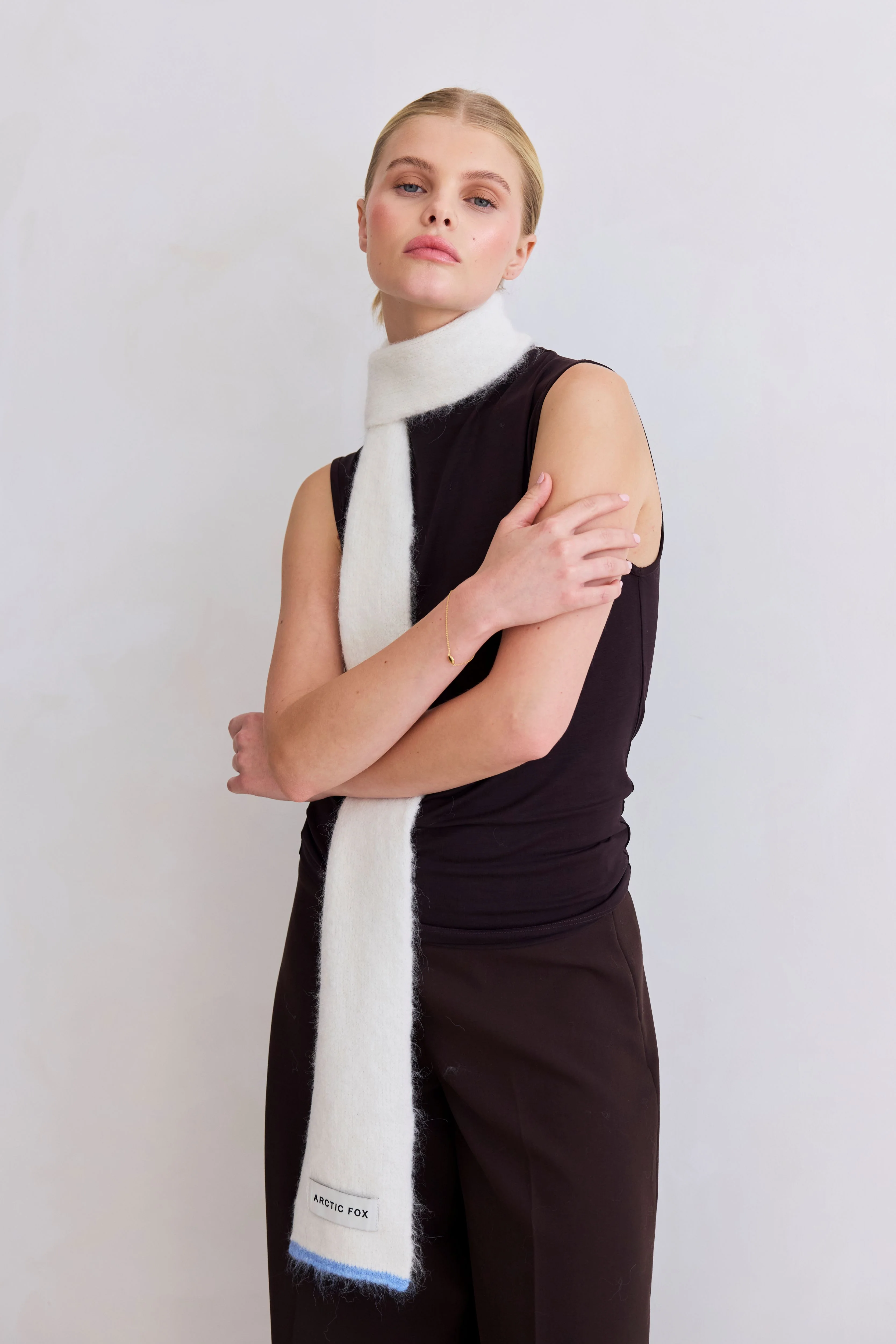 The Alpaca Skinny Scarf - White - Image 3