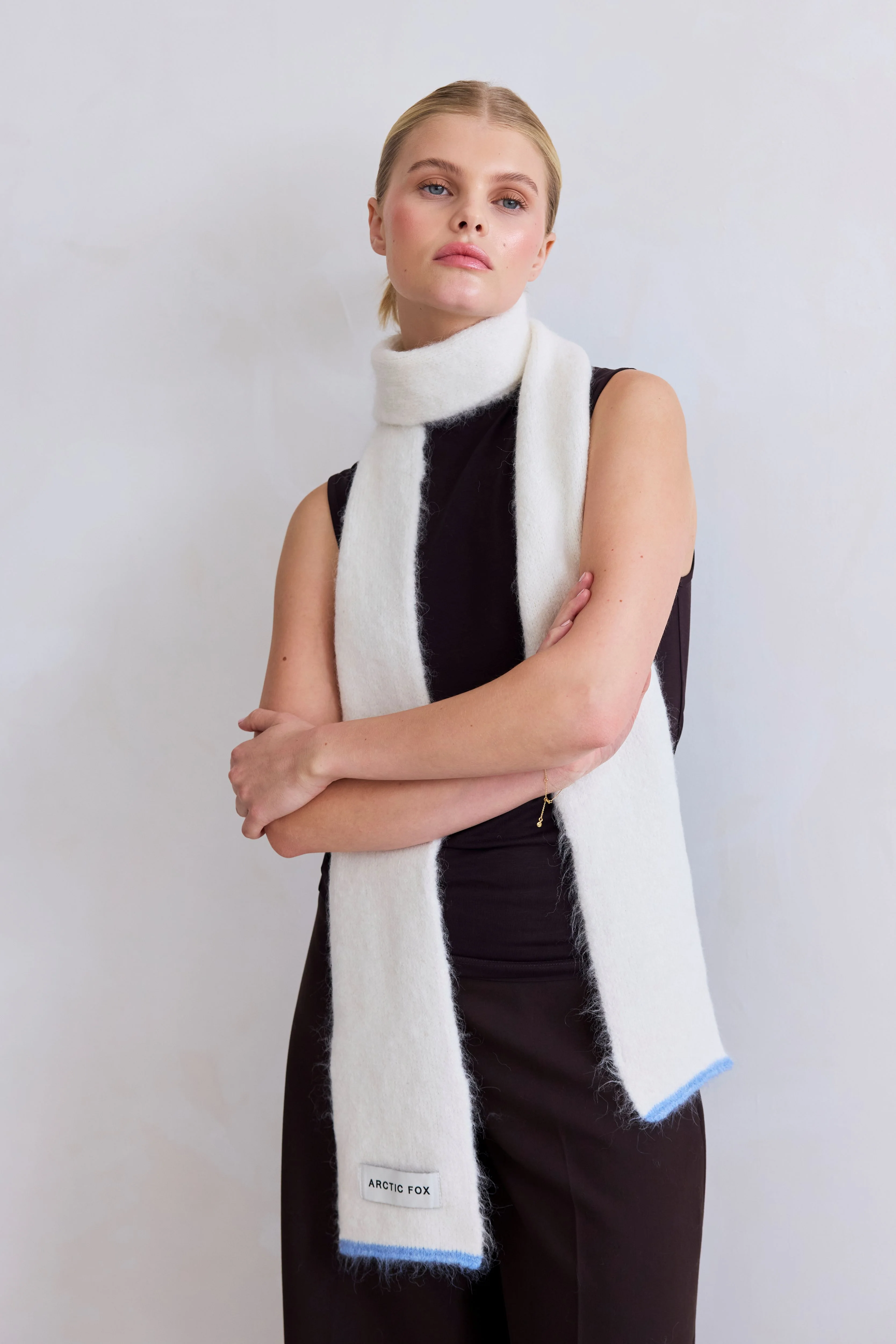 The Alpaca Skinny Scarf - White - Image 5