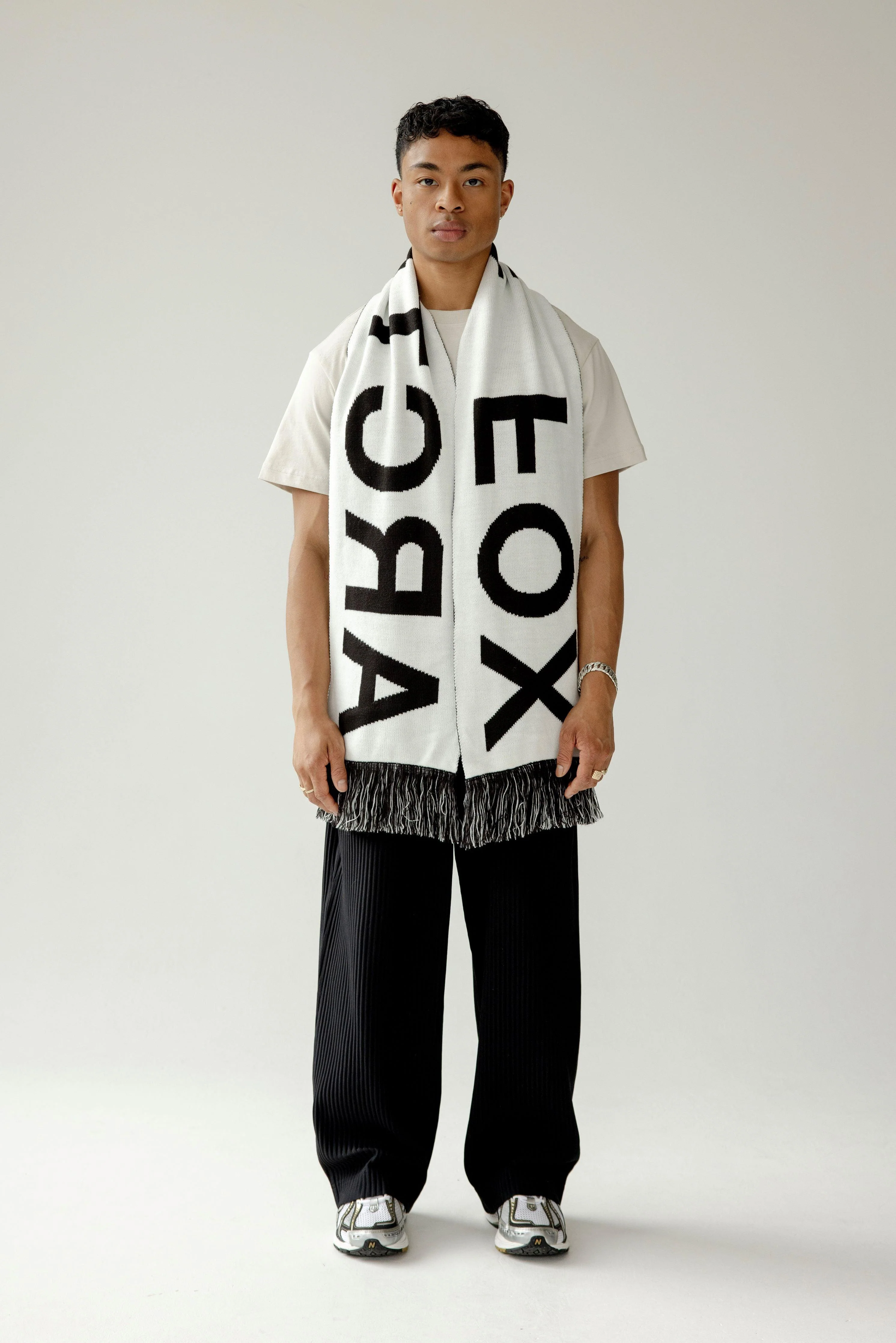 The Arctic Fox Scarf - Image 8