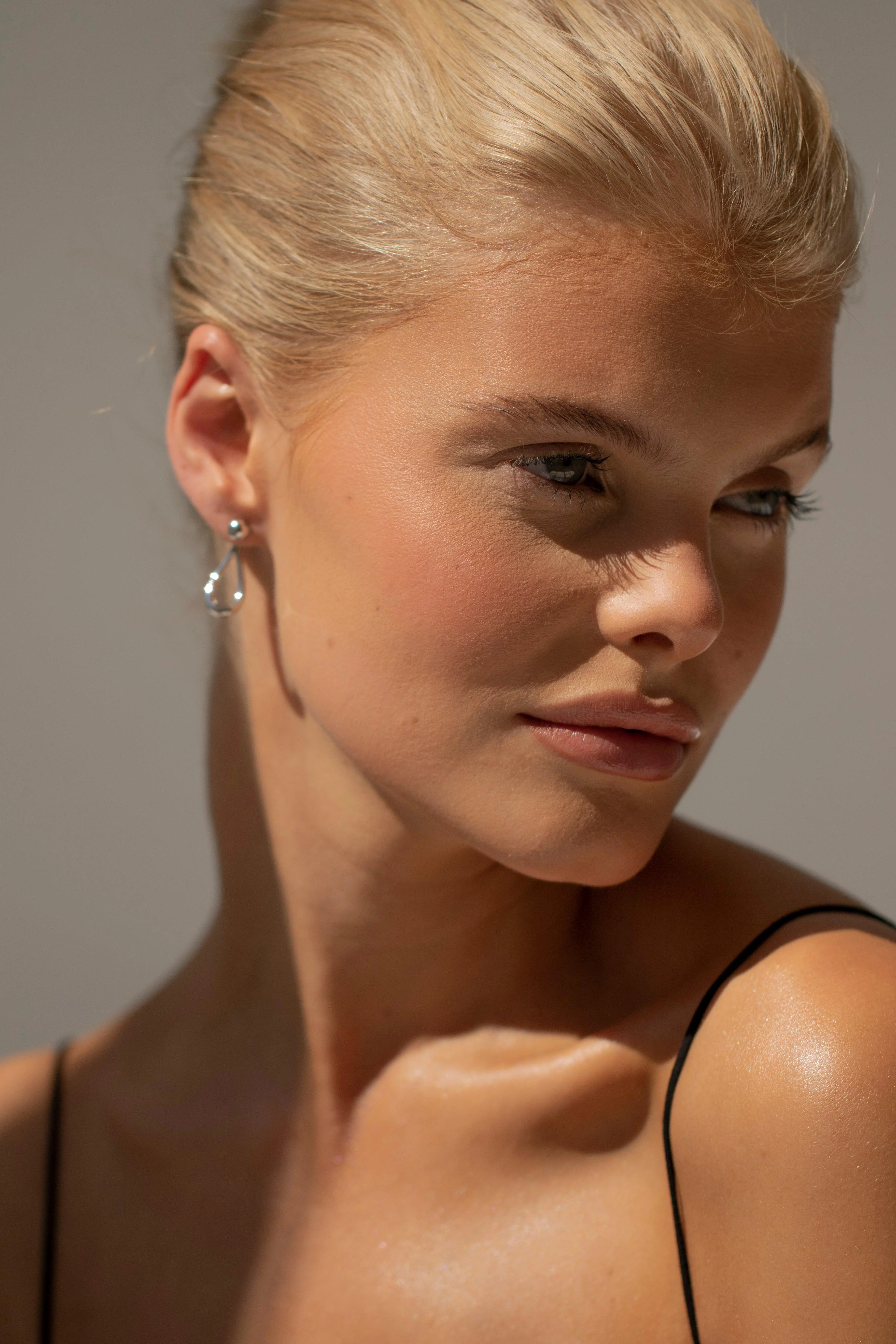 BILLIE Ear Jacket Studs Earrings - Silver - Image 4