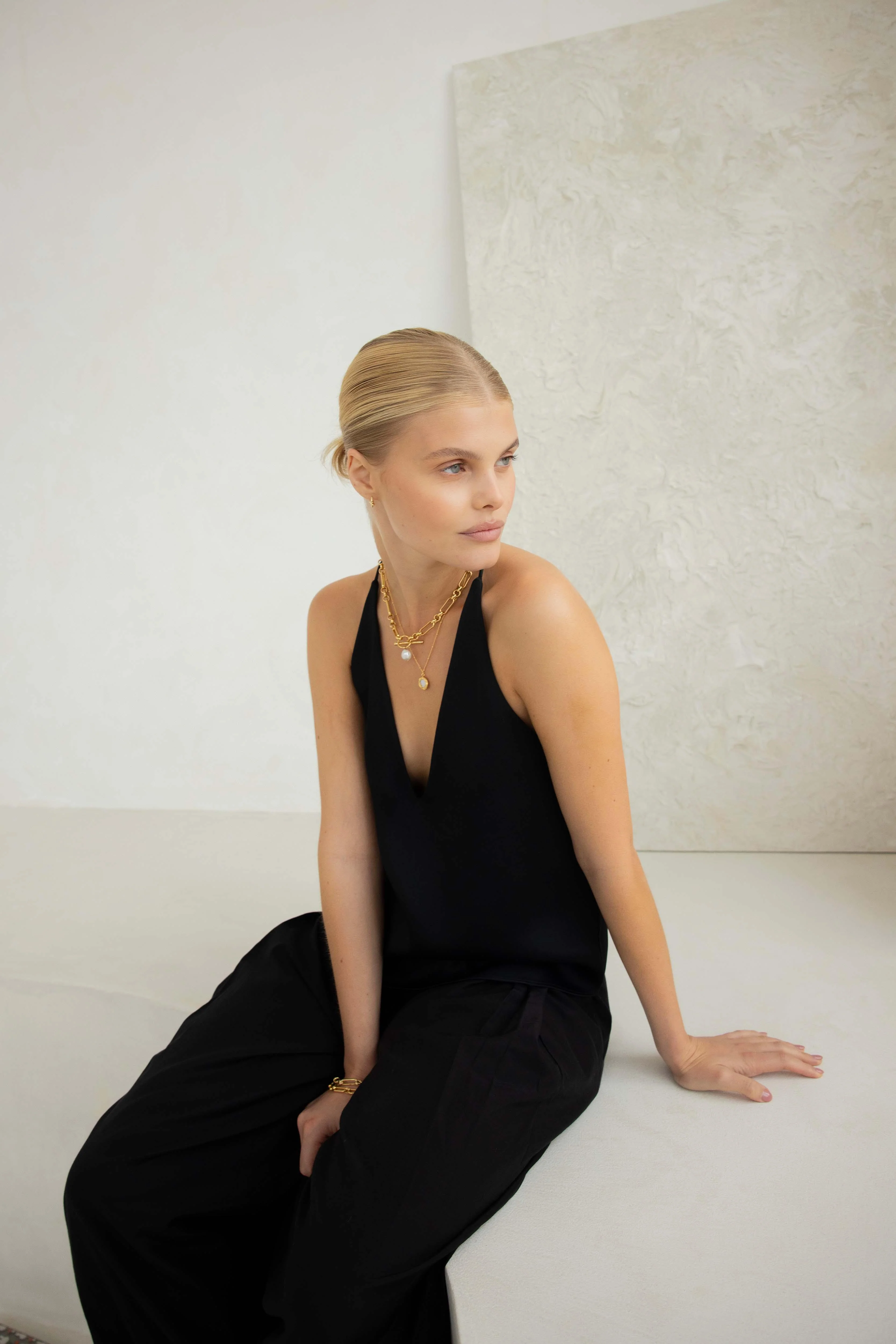 Molten Chunky Chain Pearl Necklace - Image 5
