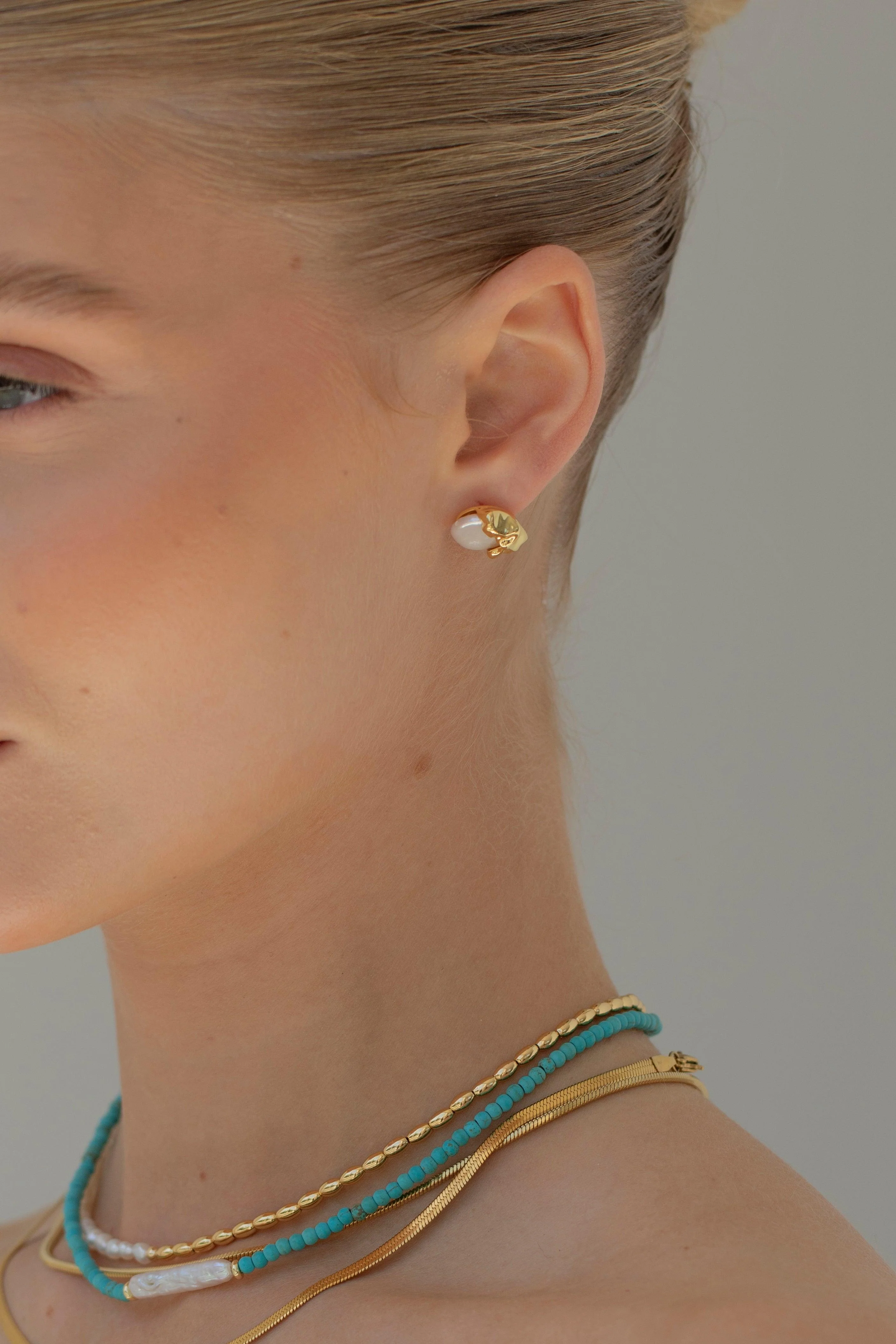 CLEO - Molten Gold Pearl Stud Earrings - Image 4