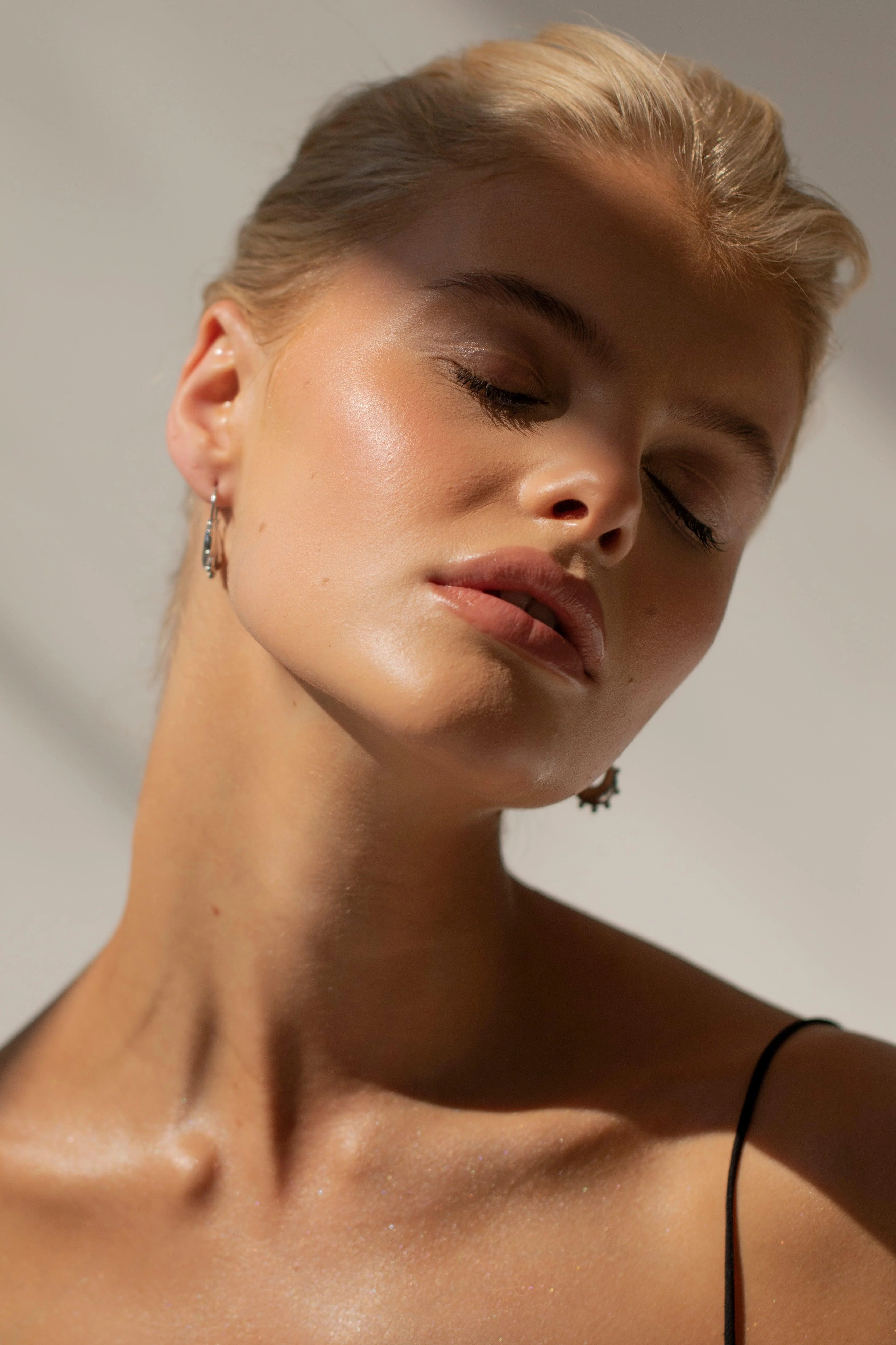 EMMA Silver Earrings - Image 3