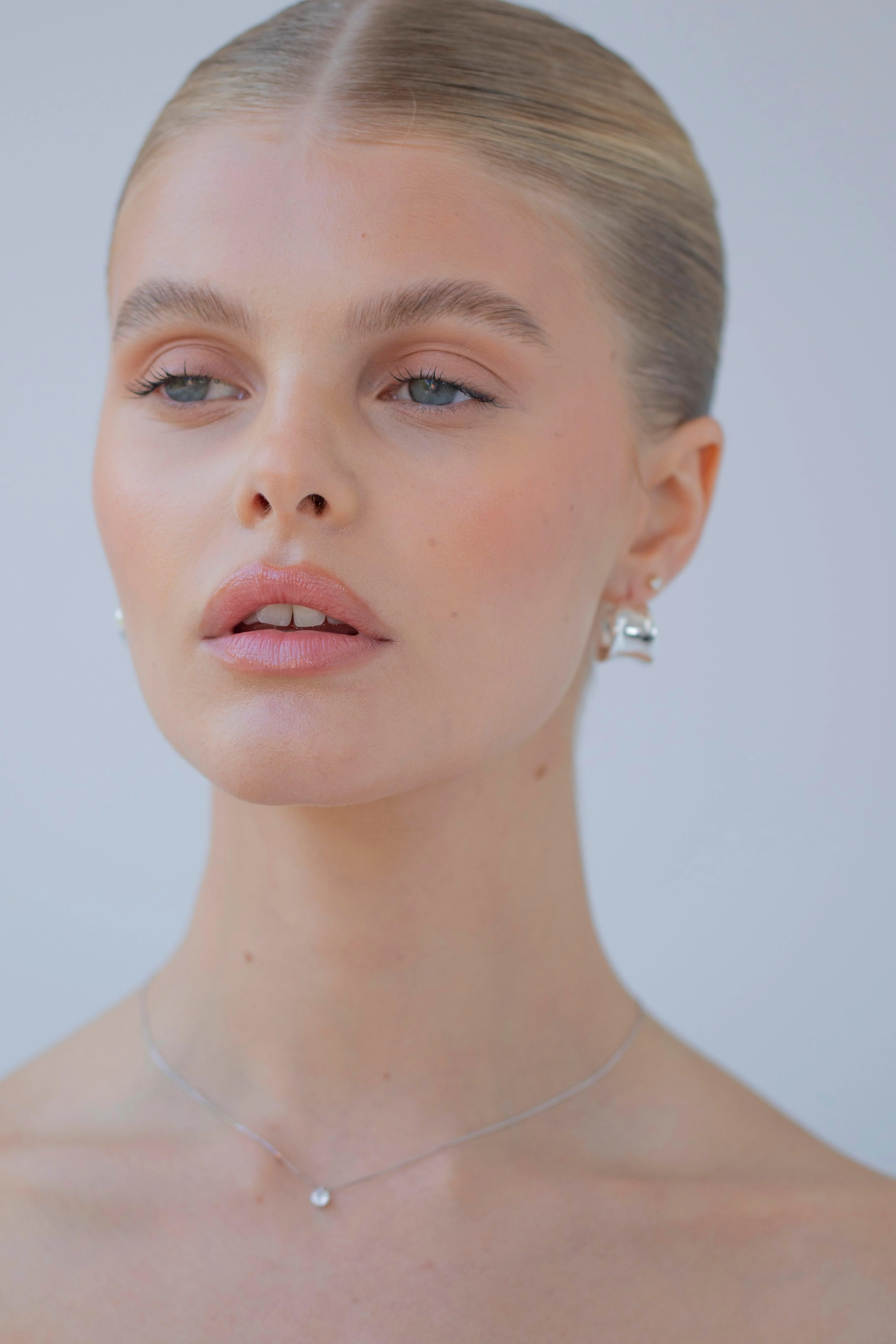 EOS - Irregular Hoop Earrings - Image 3