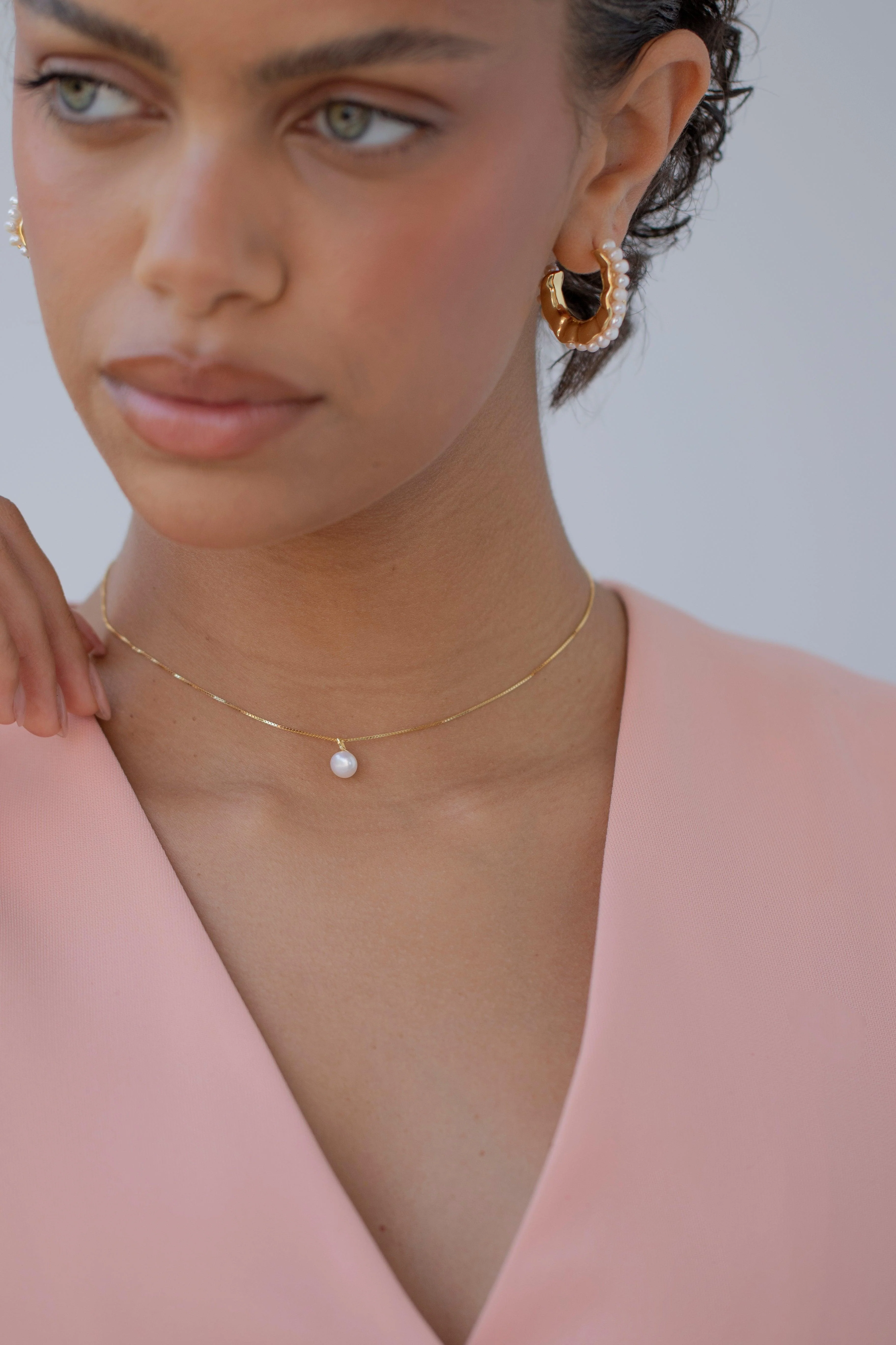 FAE Pearl Satellite Necklace - Image 2