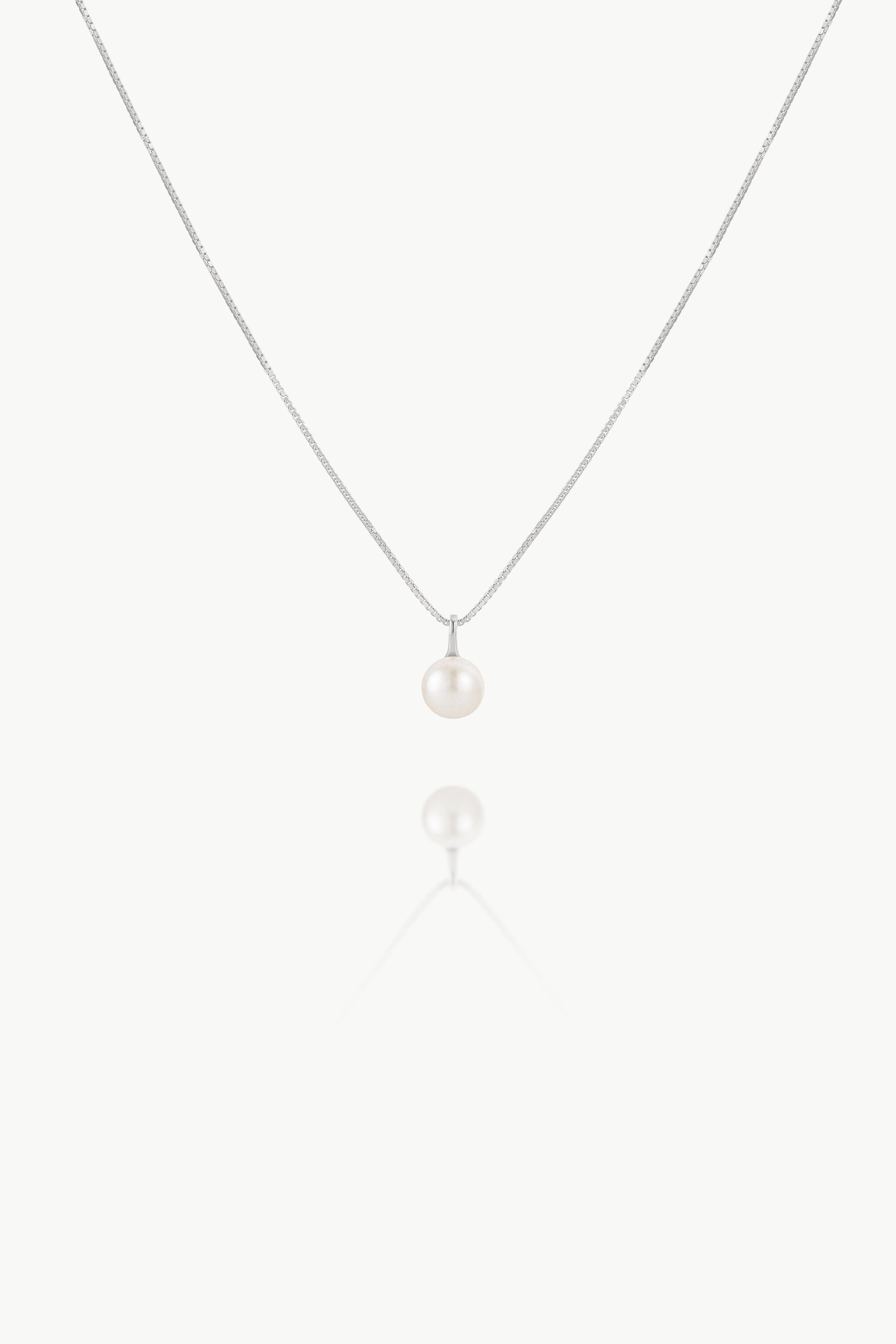 FAE Pearl Satellite Necklace - Image 6