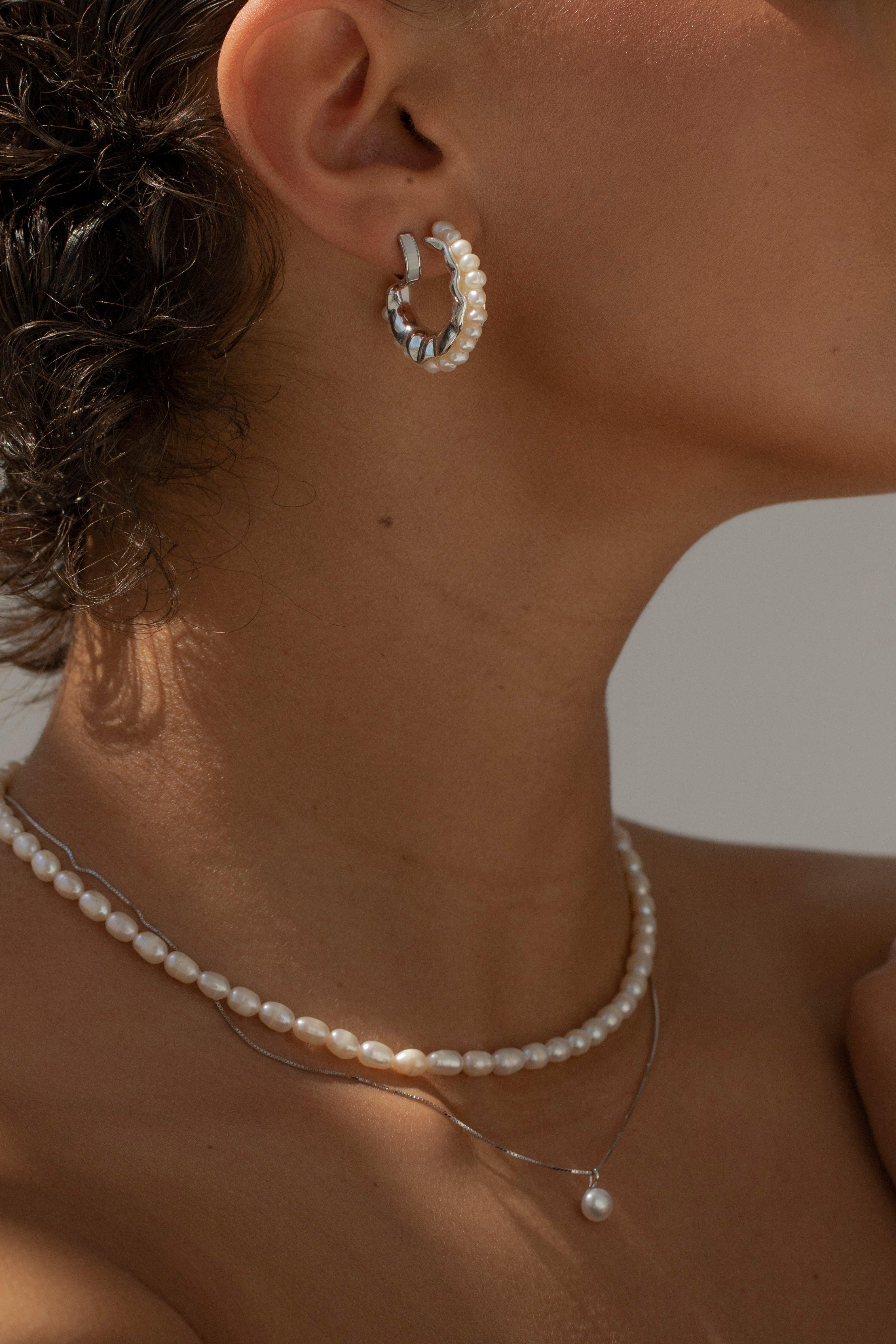 FAE Pearl Satellite Necklace - Image 7