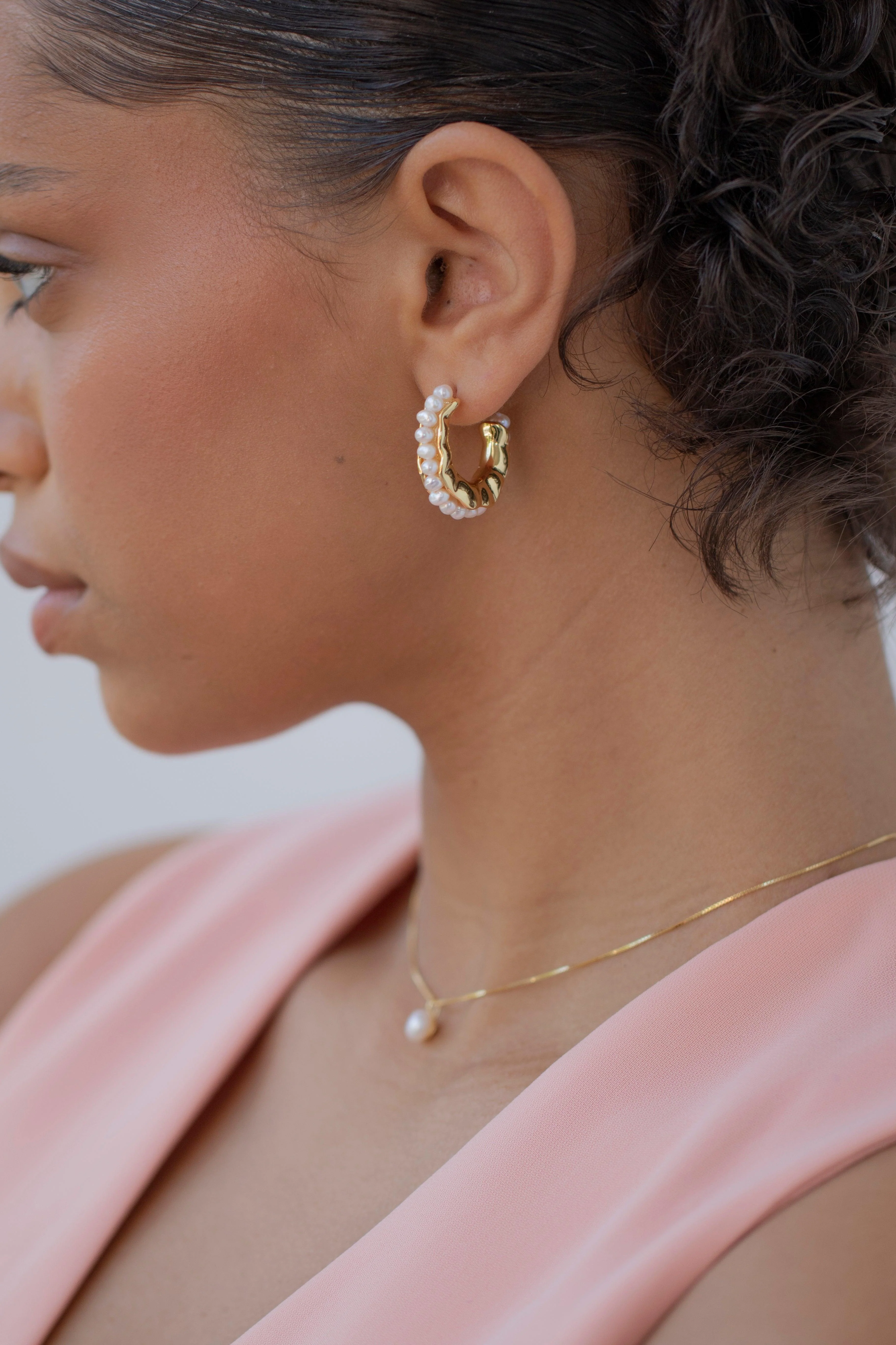 FAE Pearl Satellite Necklace - Image 8