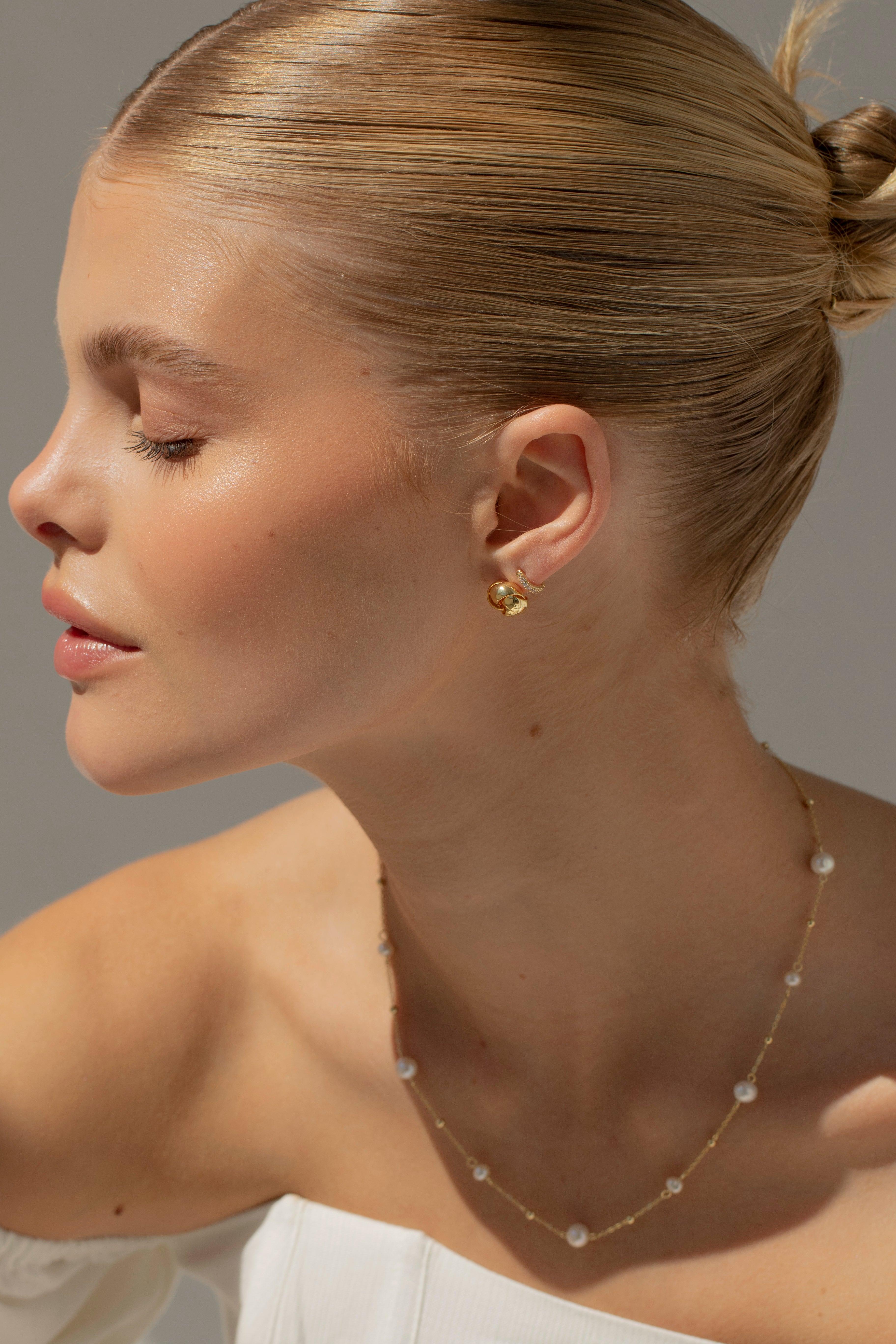 IRIS - Knotted Stud Earrings - Image 4