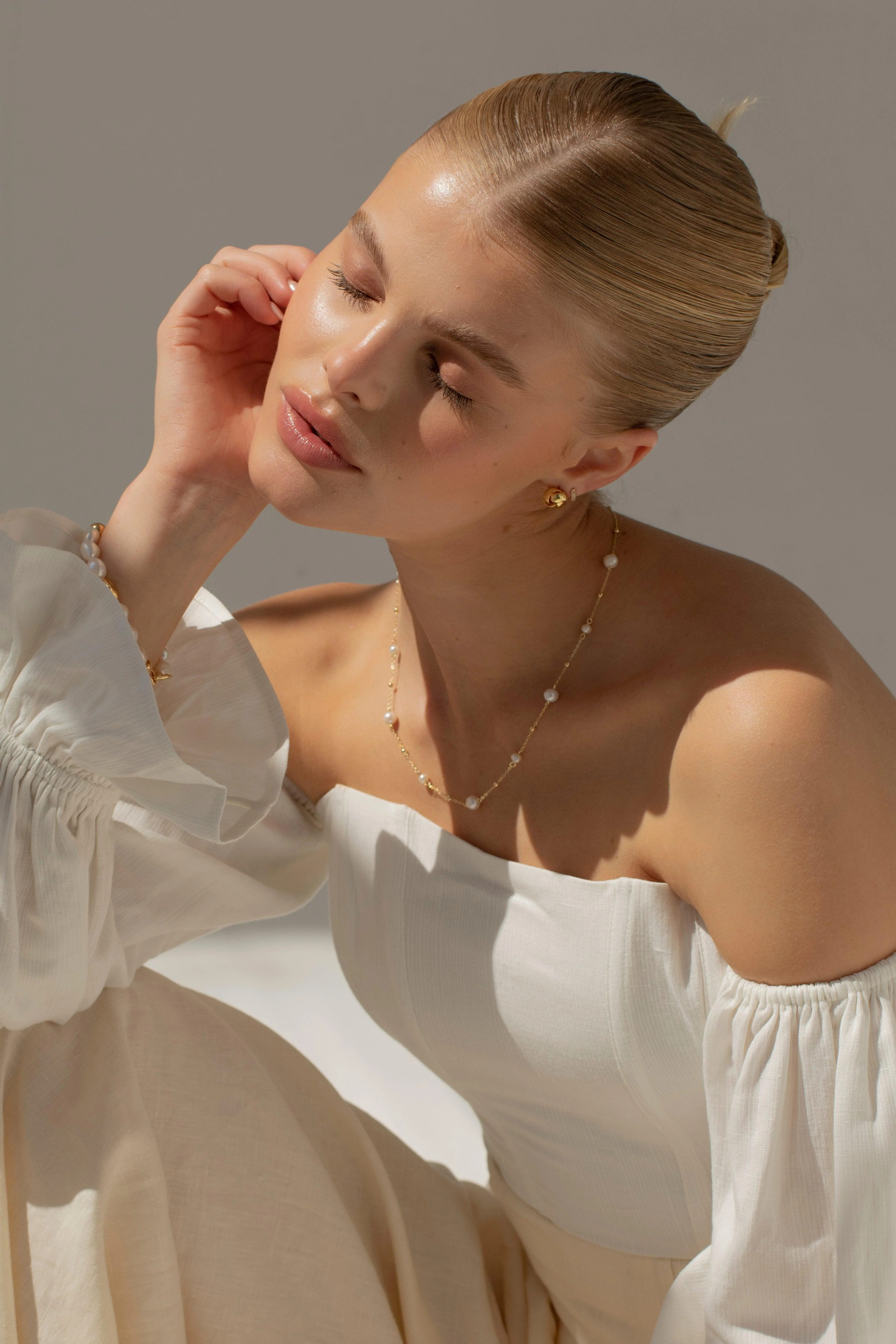 JOY - Beaded Pearl Chain Necklace - Image 9