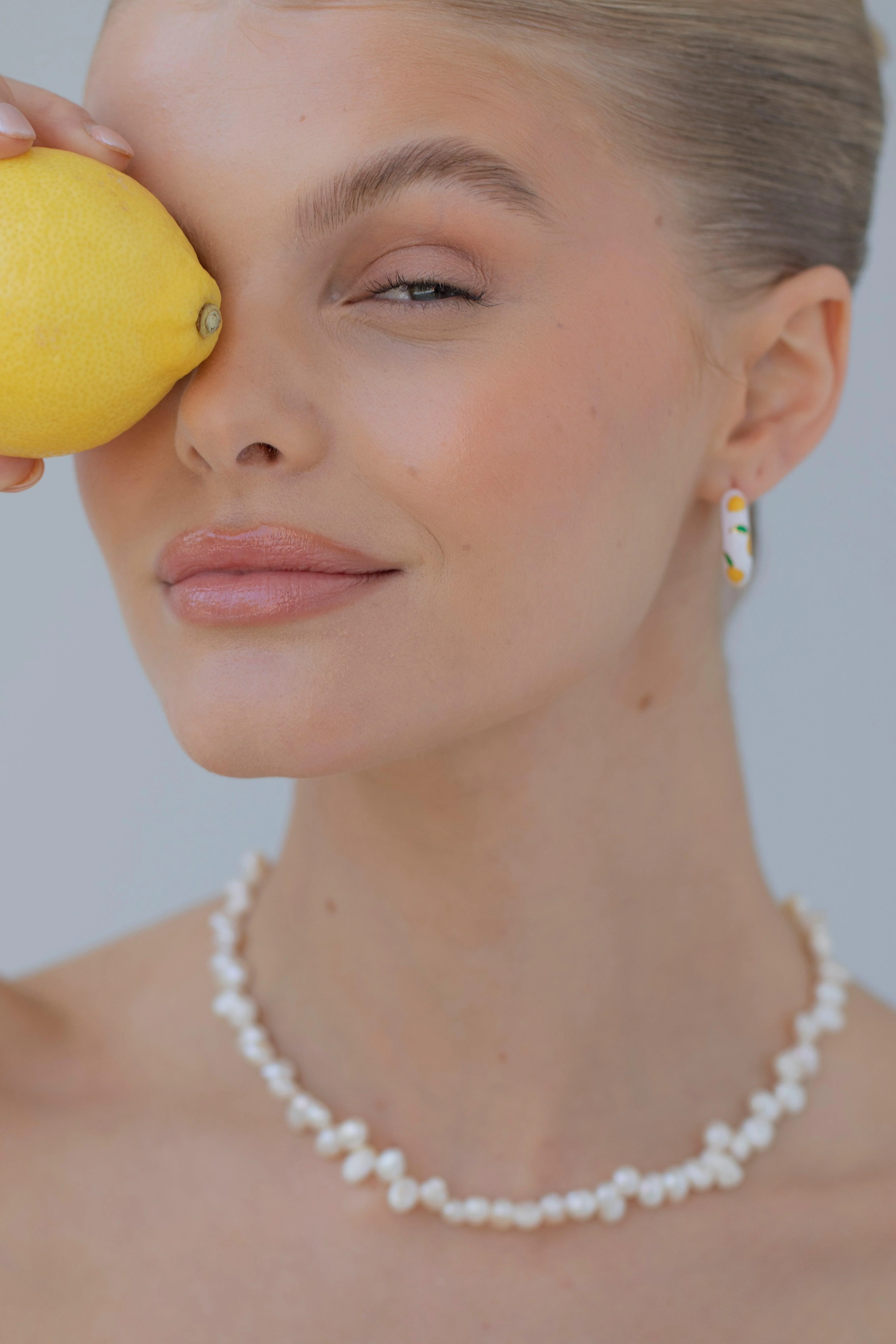 LEMON - Gold Ceramic Hoop Earrings - Image 4