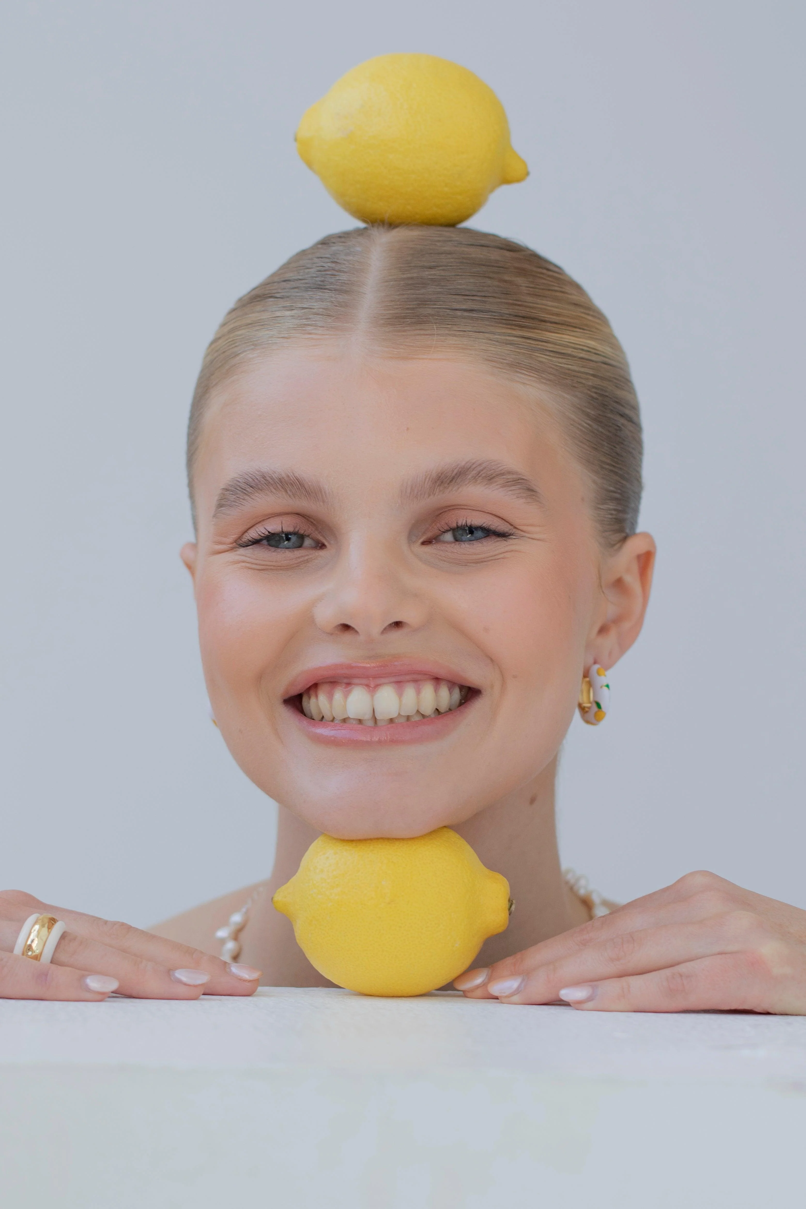 LEMON - Gold Ceramic Hoop Earrings - Image 5