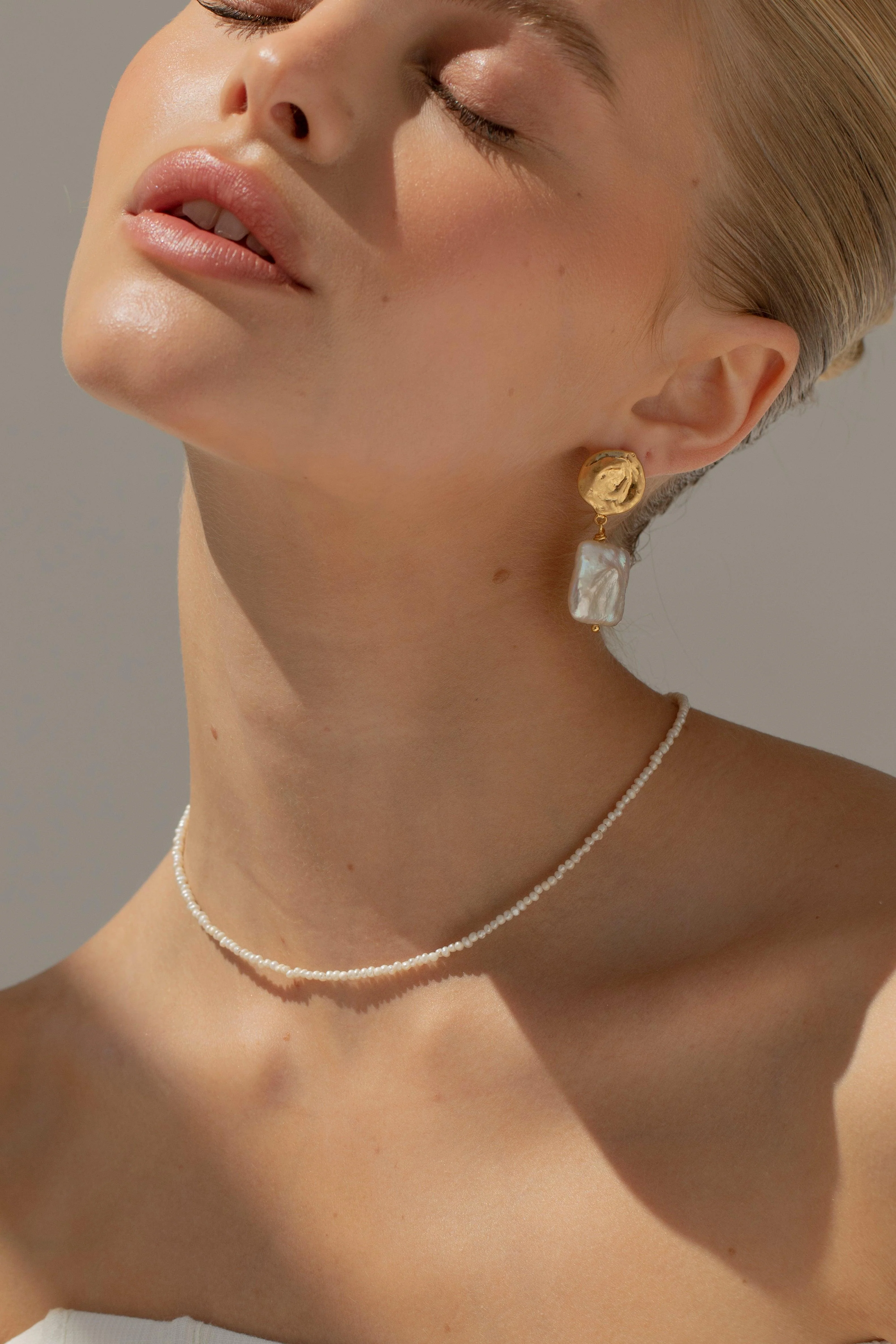 SANDI - Mini Seed Pearl Necklace - Image 2