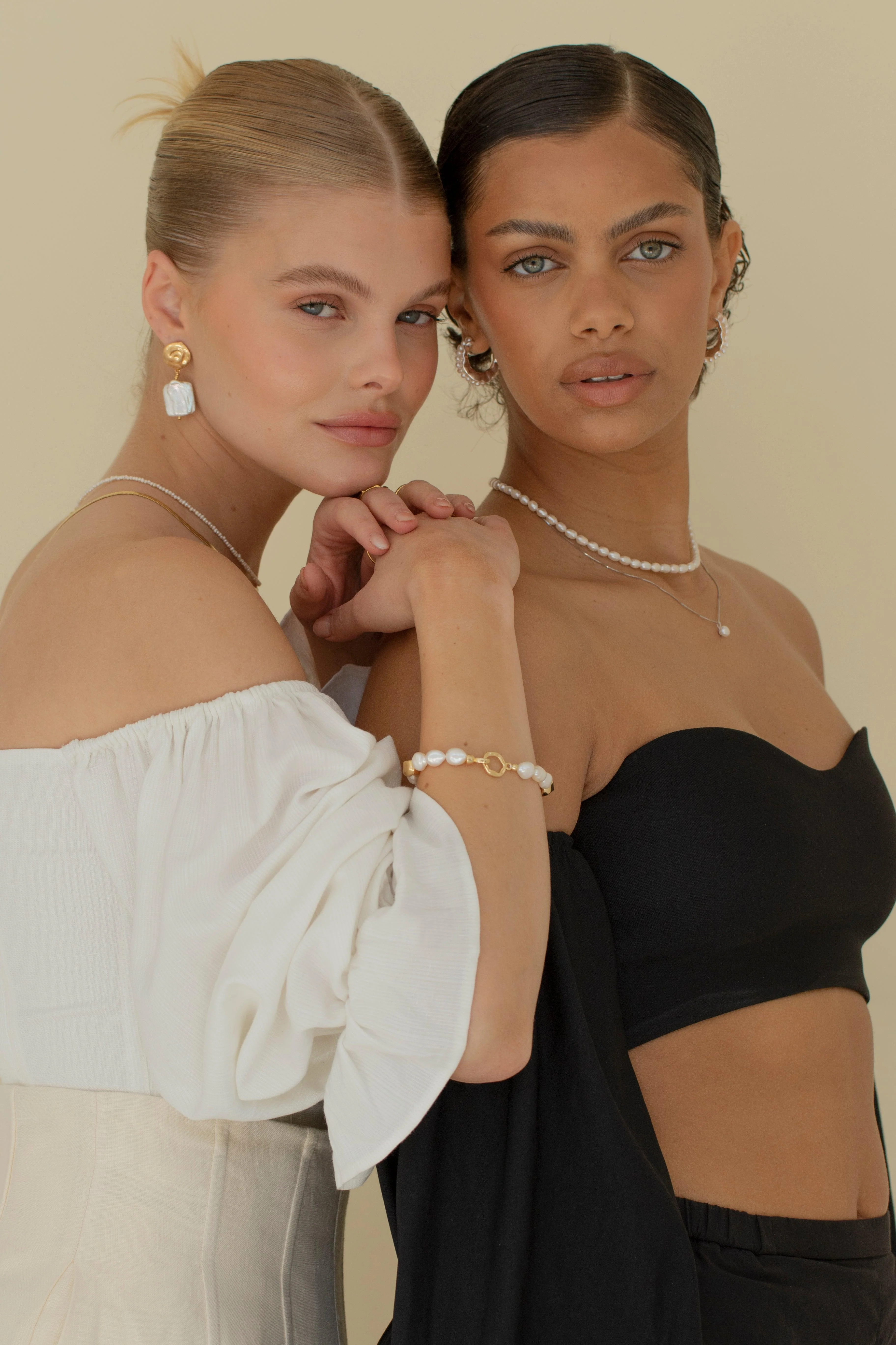 SANDI - Mini Seed Pearl Necklace - Image 5