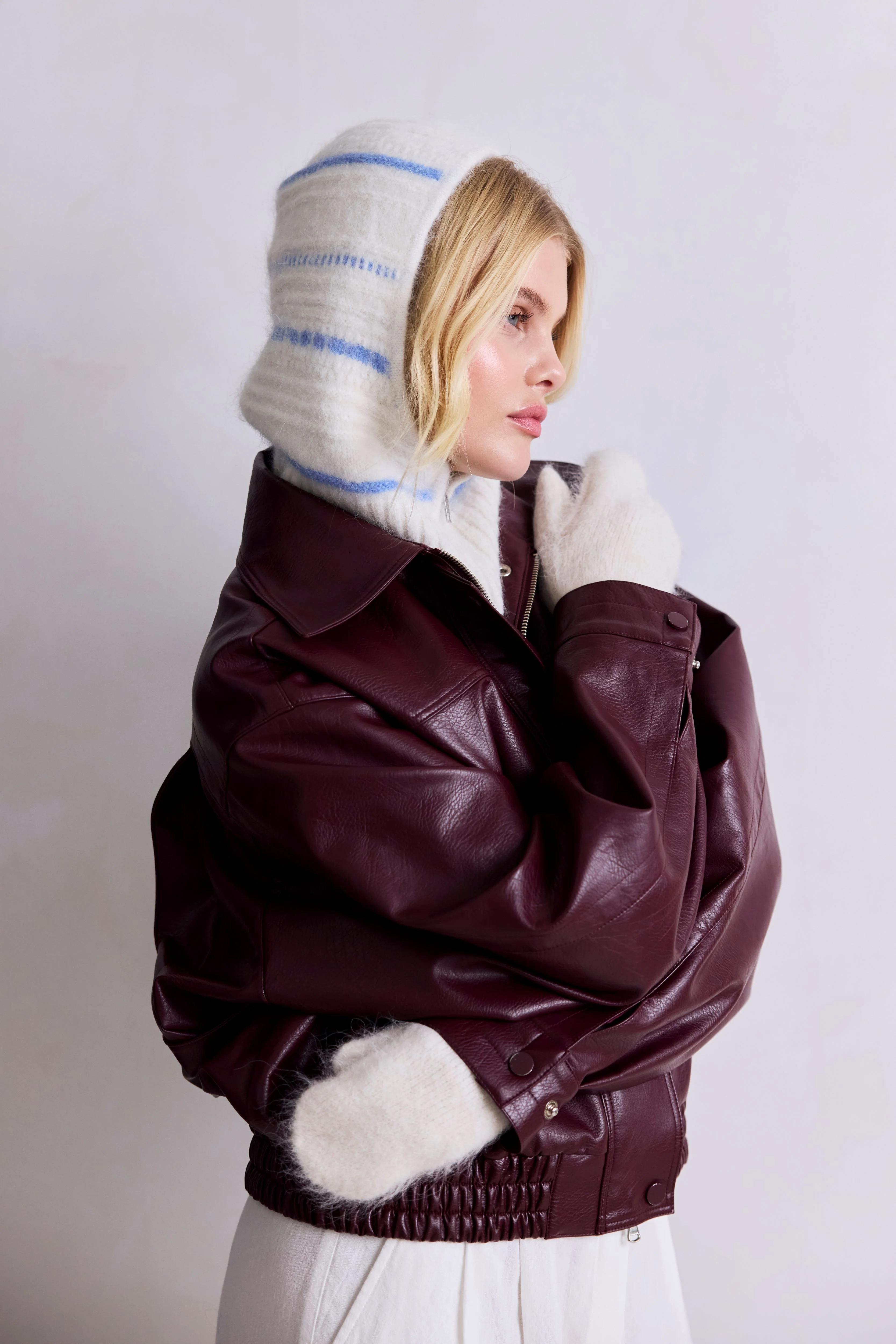 The Alpaca Mittens - White - Image 3