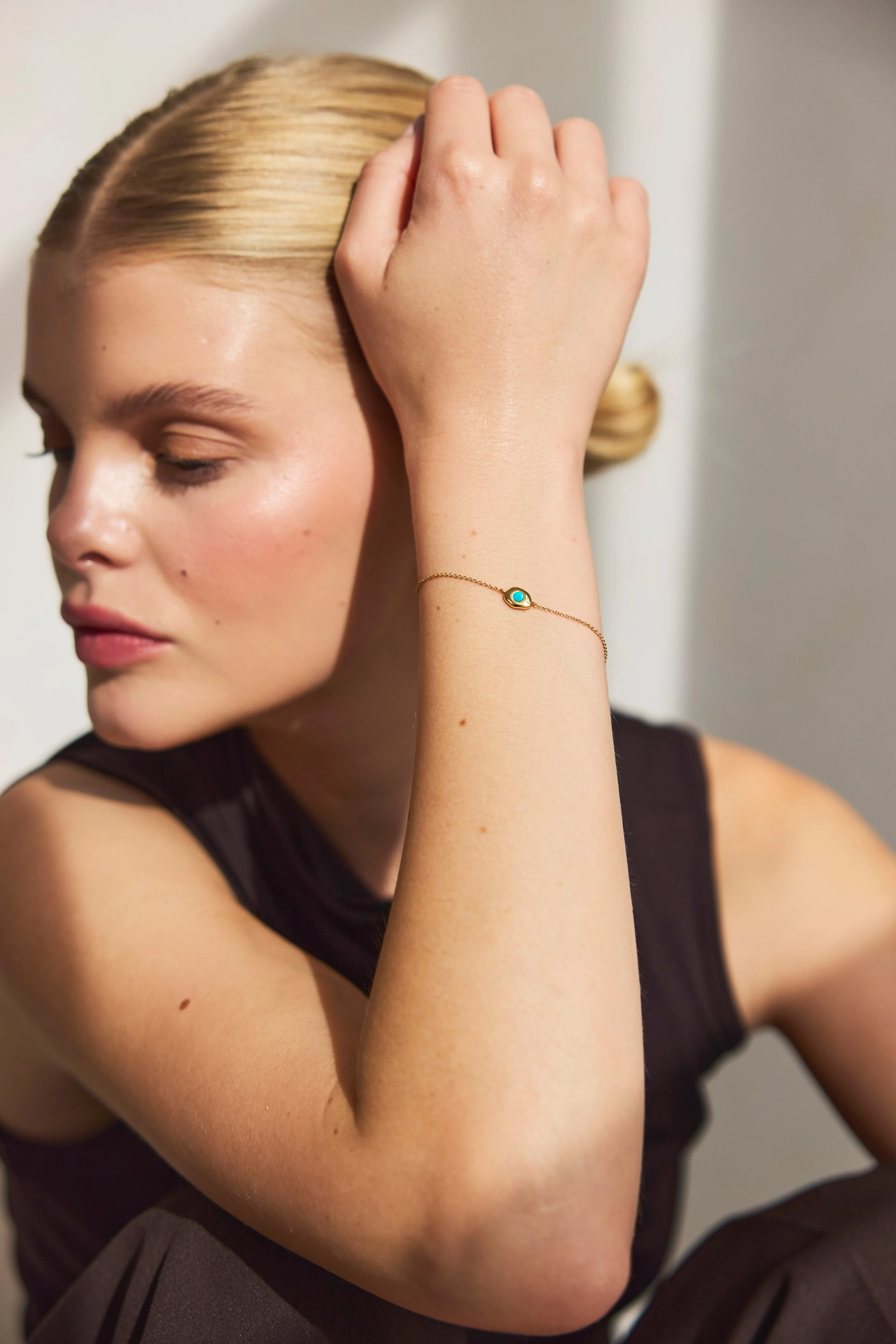 The December Birthstone Bracelet - Image 2