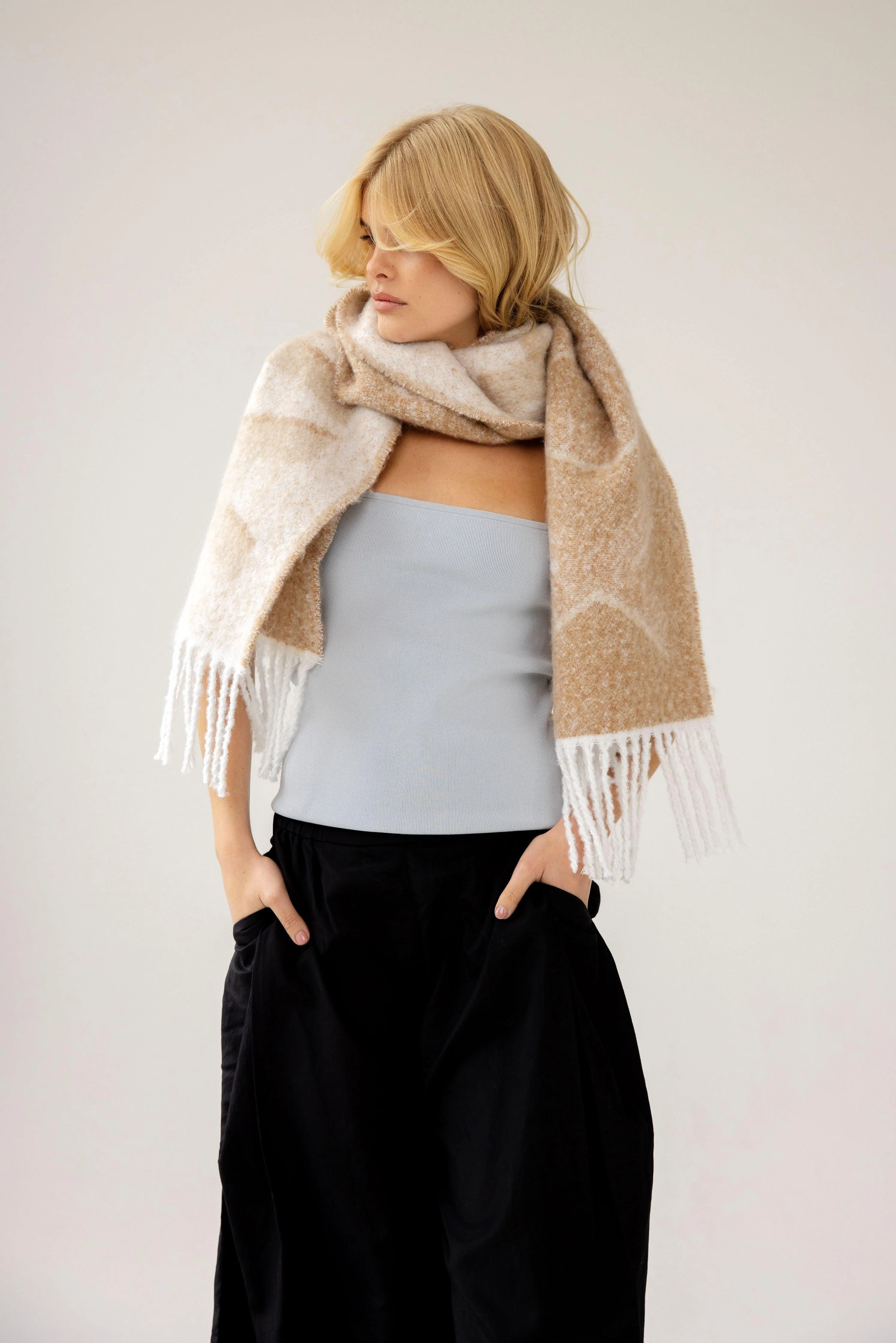 The Logo Scarf - Off White Beige - Image 4