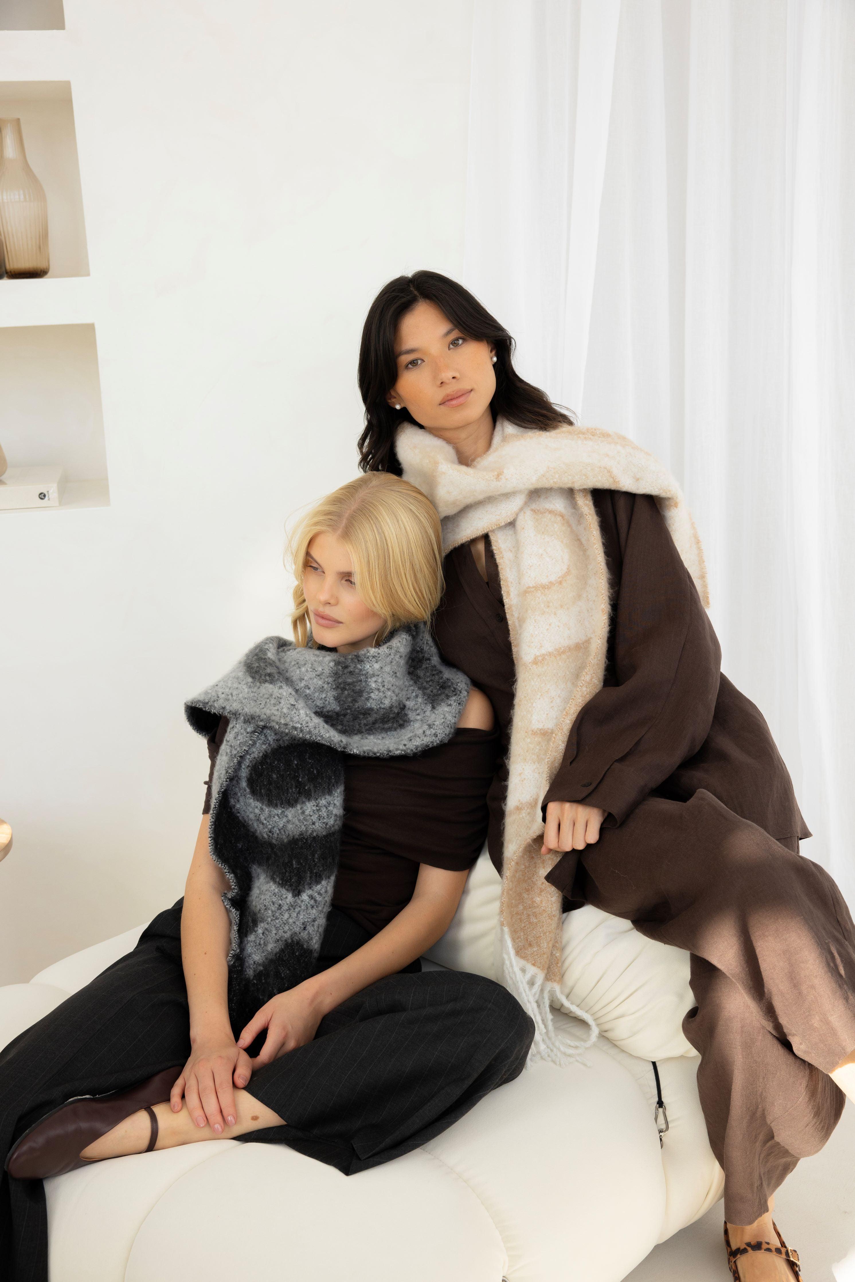 The Logo Scarf - Off White Beige - Image 7
