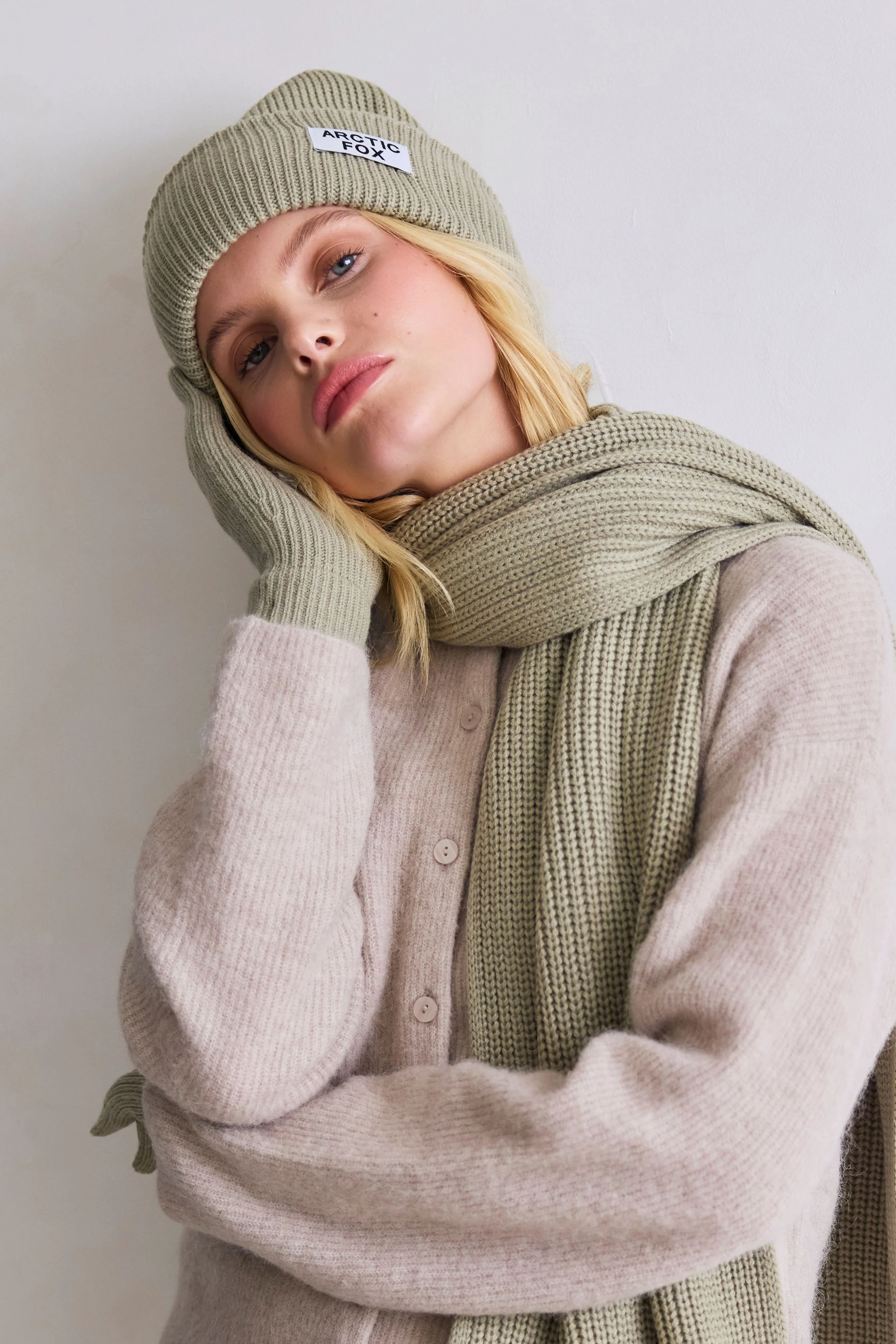 The Recycled Bottle Beanie - Arctic Grey - Image 4