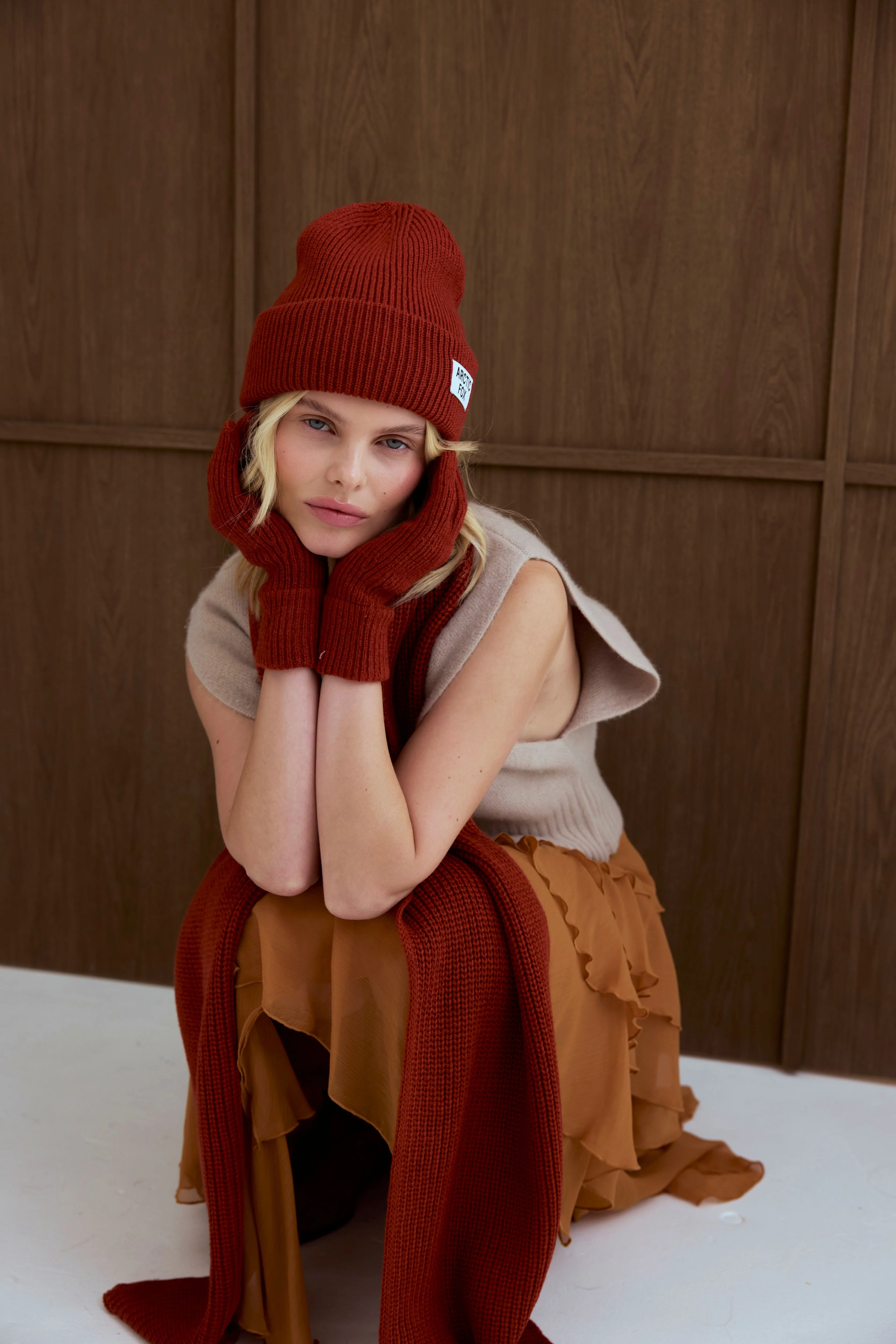 The Recycled Bottle Gloves - Deep Terracotta - Image 5