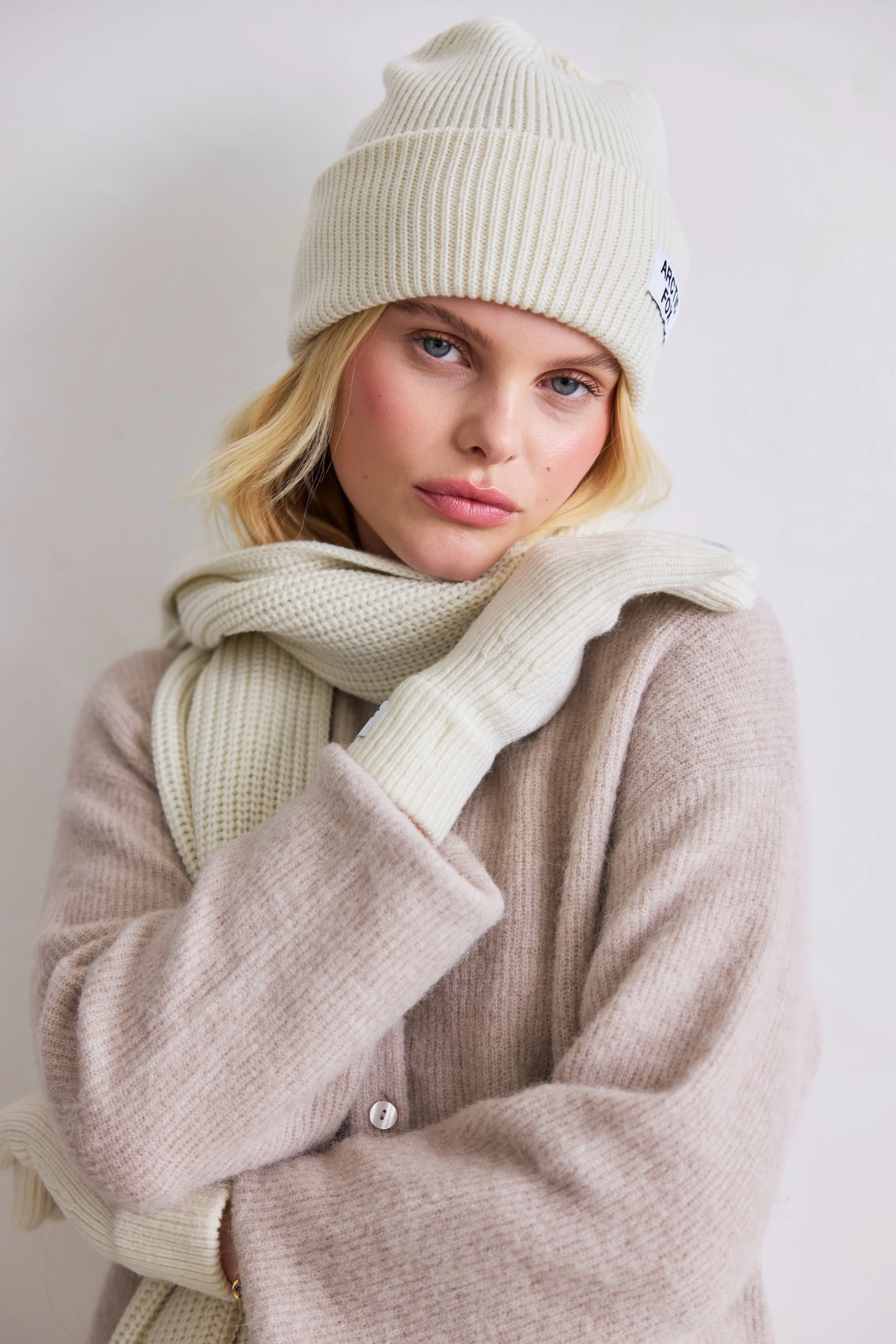 The Recycled Bottle Gloves - Winter White - Image 4