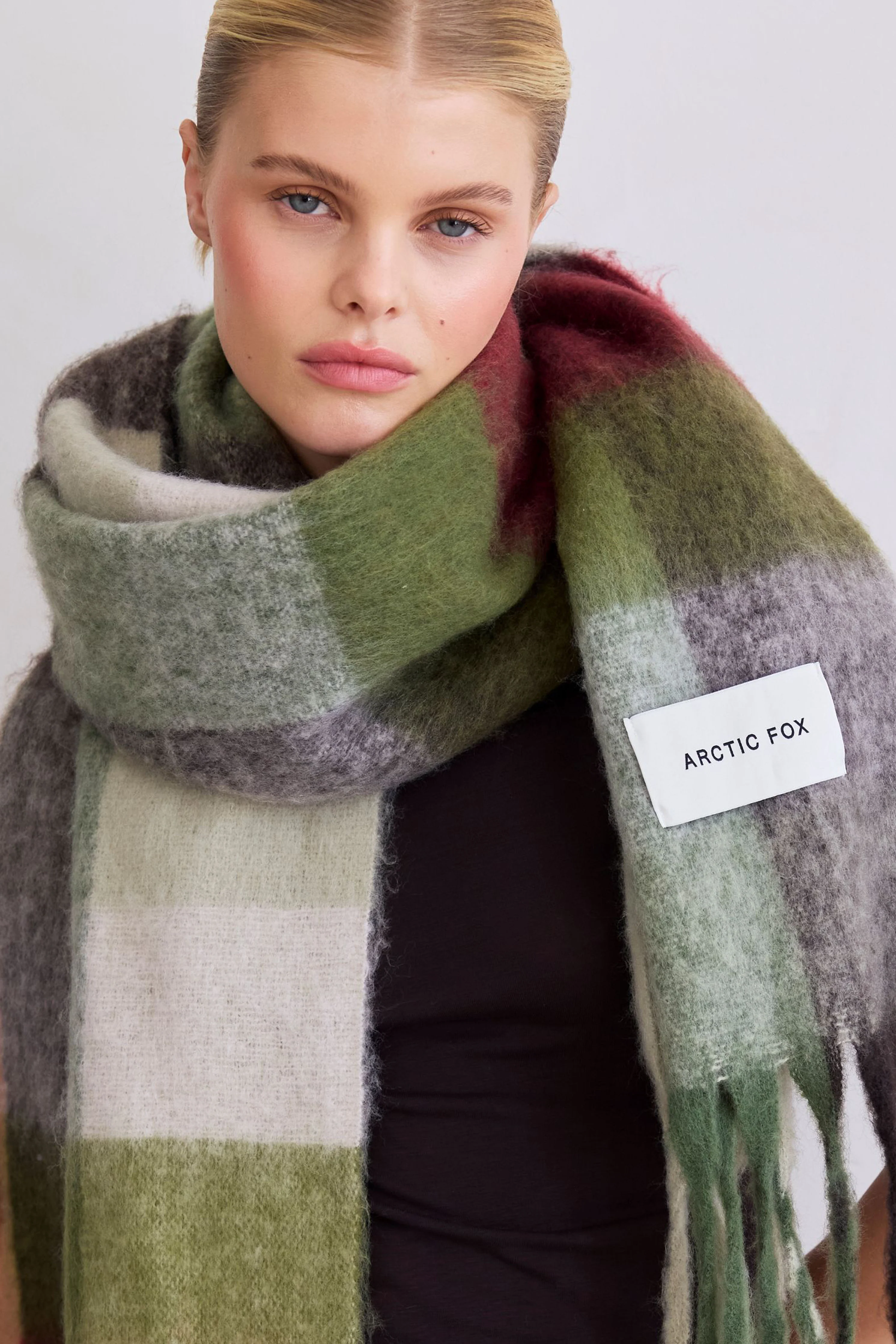 The Reykjavik Check Scarf - Frosted Bramble - Image 4