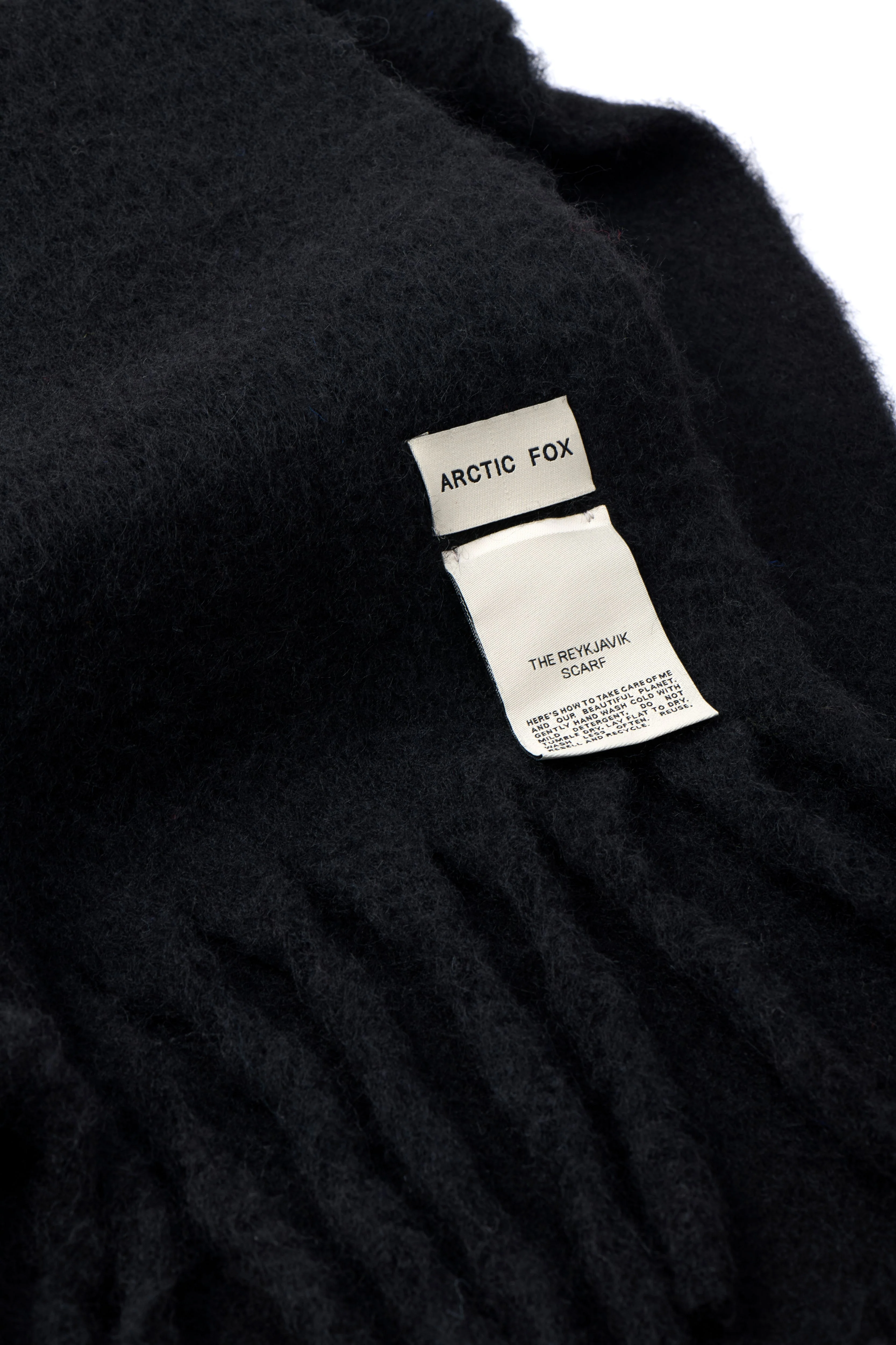 The Reykjavik Scarf with Wool - Black - Image 3