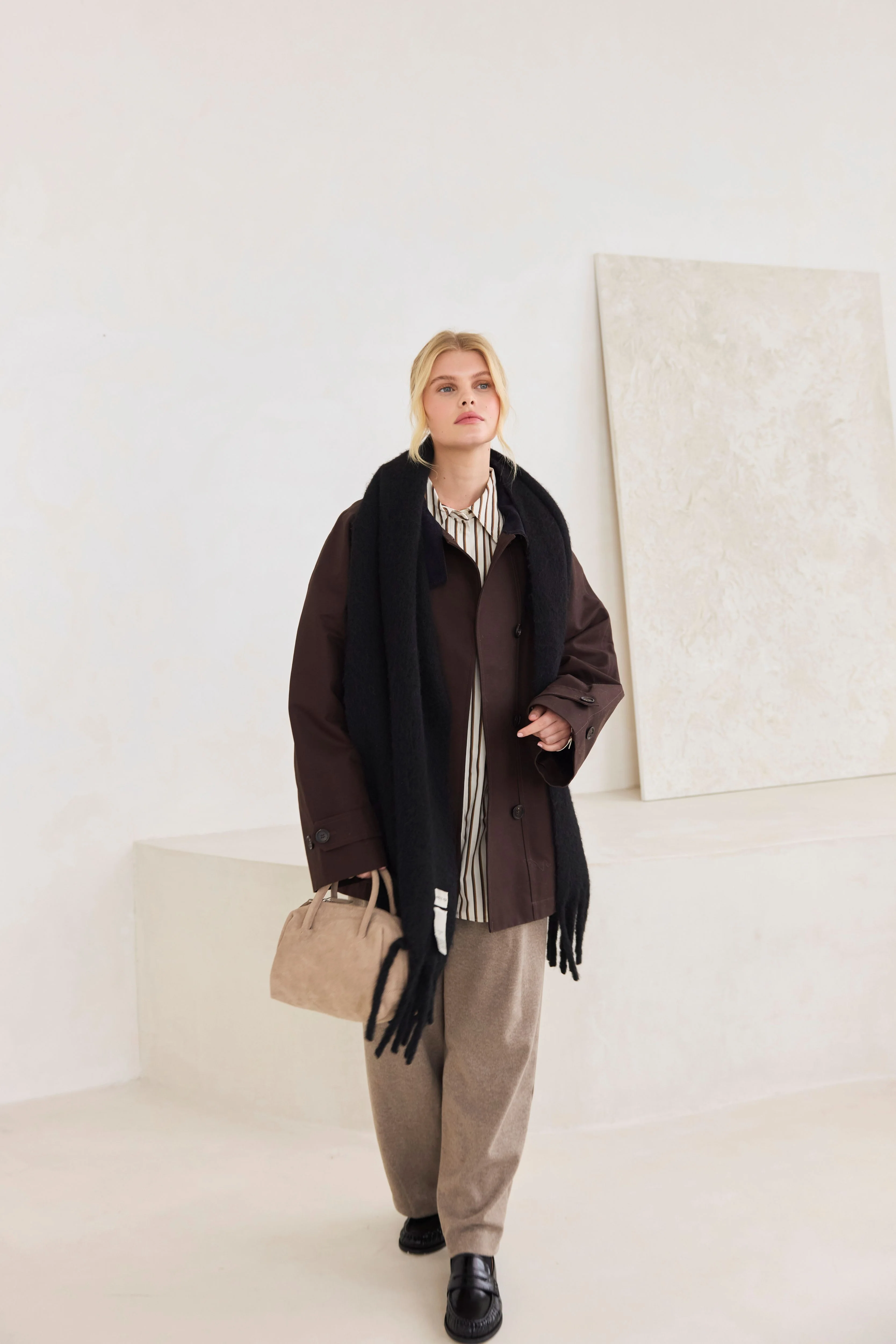 The Reykjavik Scarf with Wool - Black - Image 7