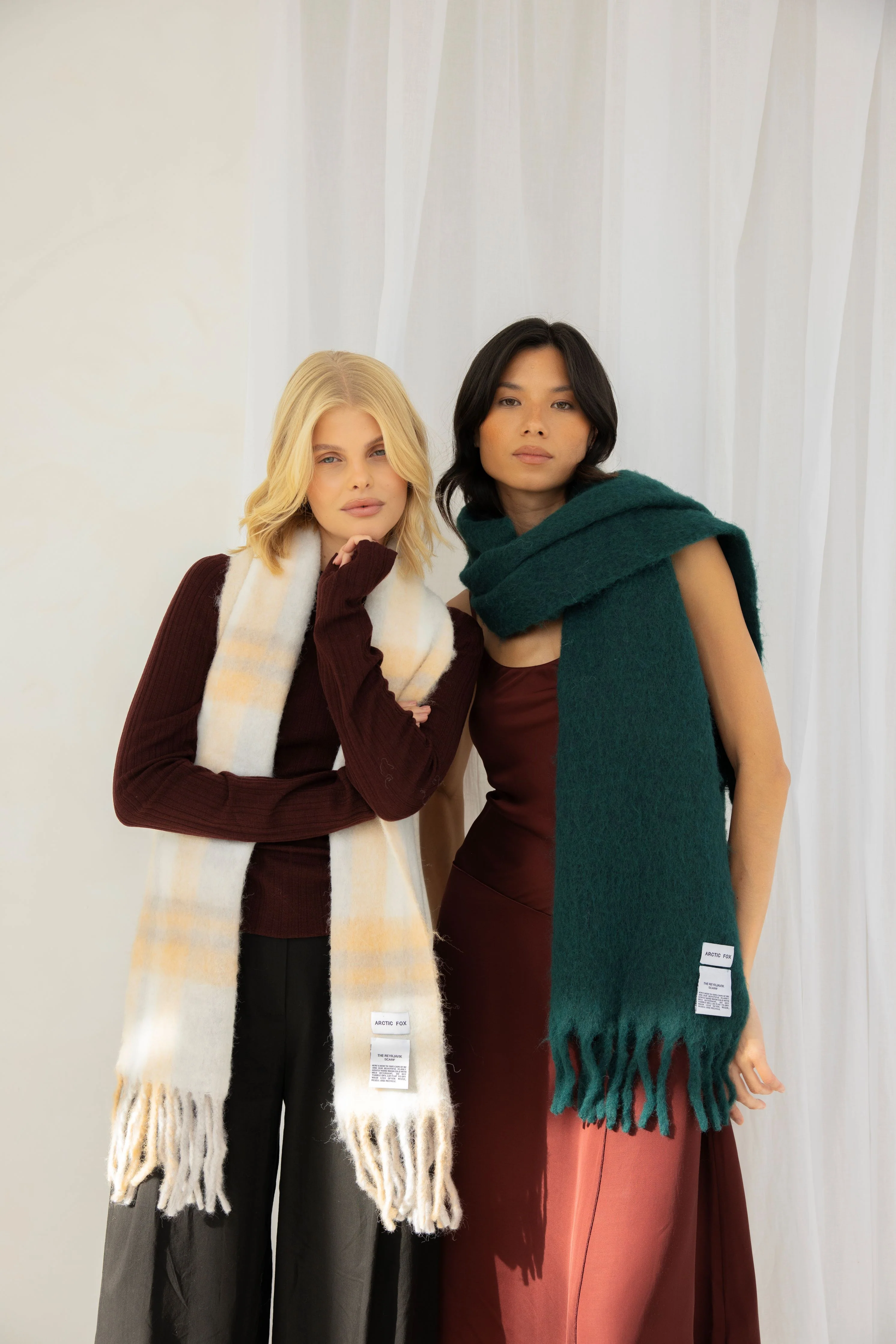 The Reykjavik Scarf with Wool - Dark Forest Green - Image 8