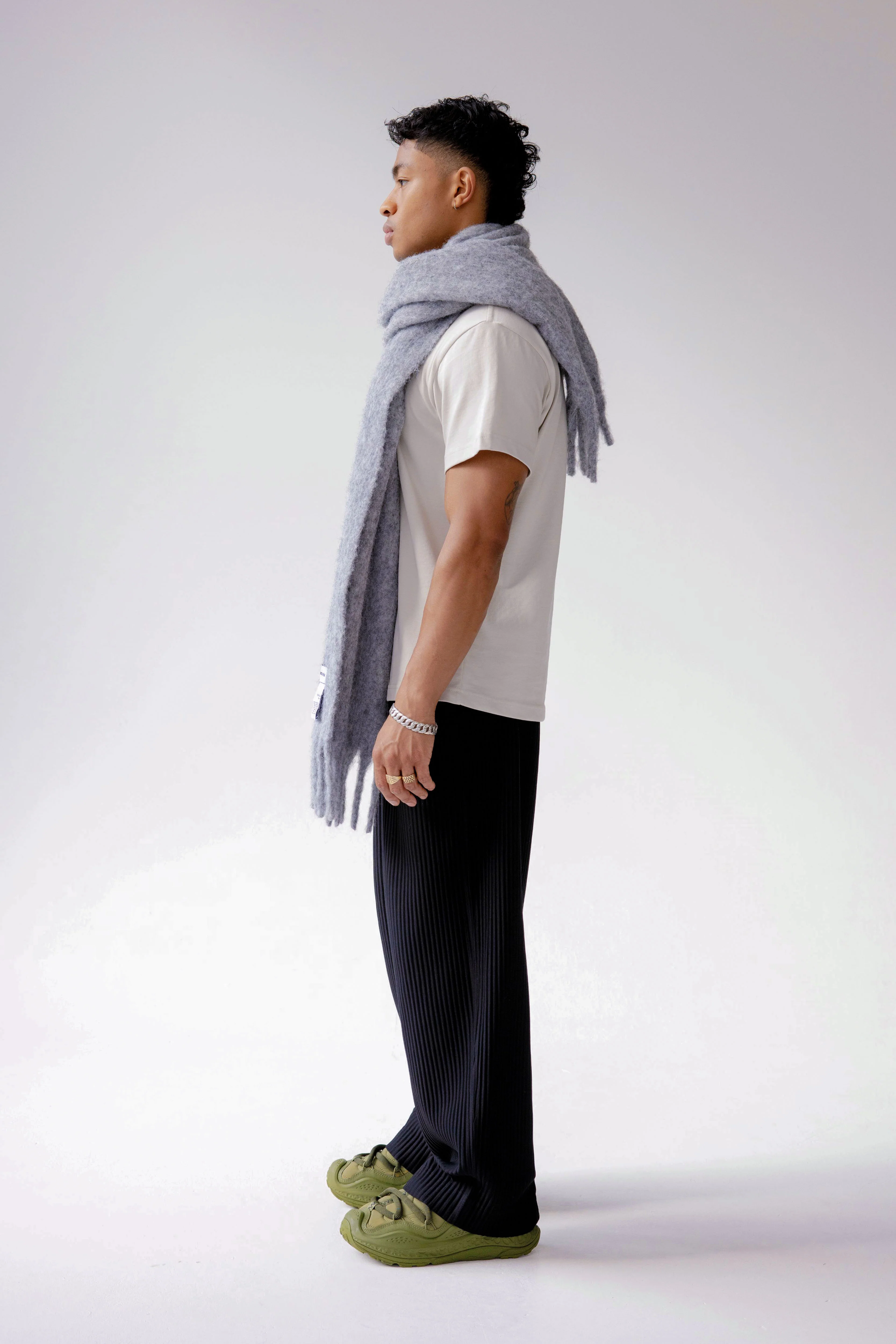 The Reykjavik Scarf with Wool - Grey - Image 4