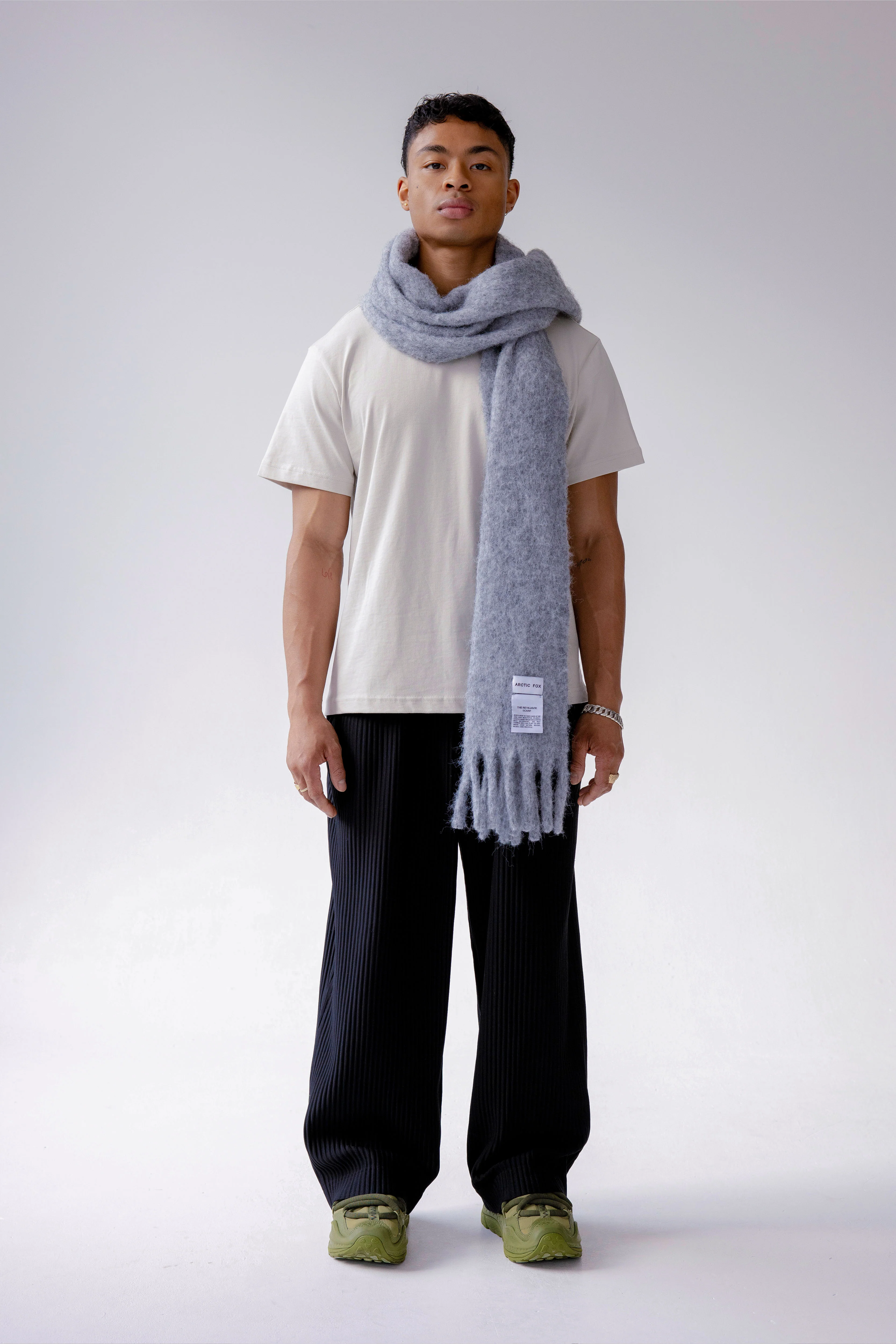 The Reykjavik Scarf with Wool - Grey - Image 7