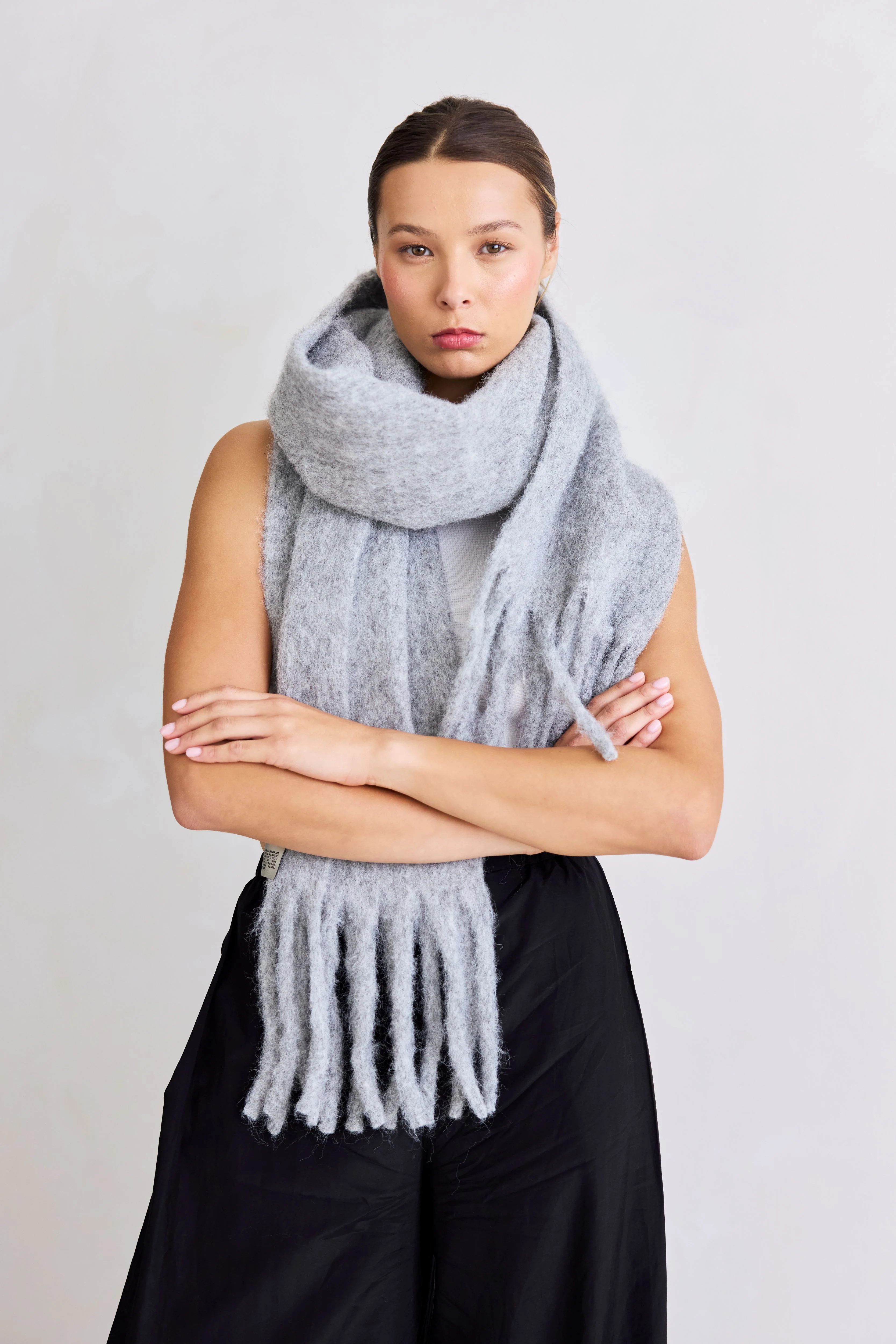 The Reykjavik Scarf with Wool - Grey - Image 8