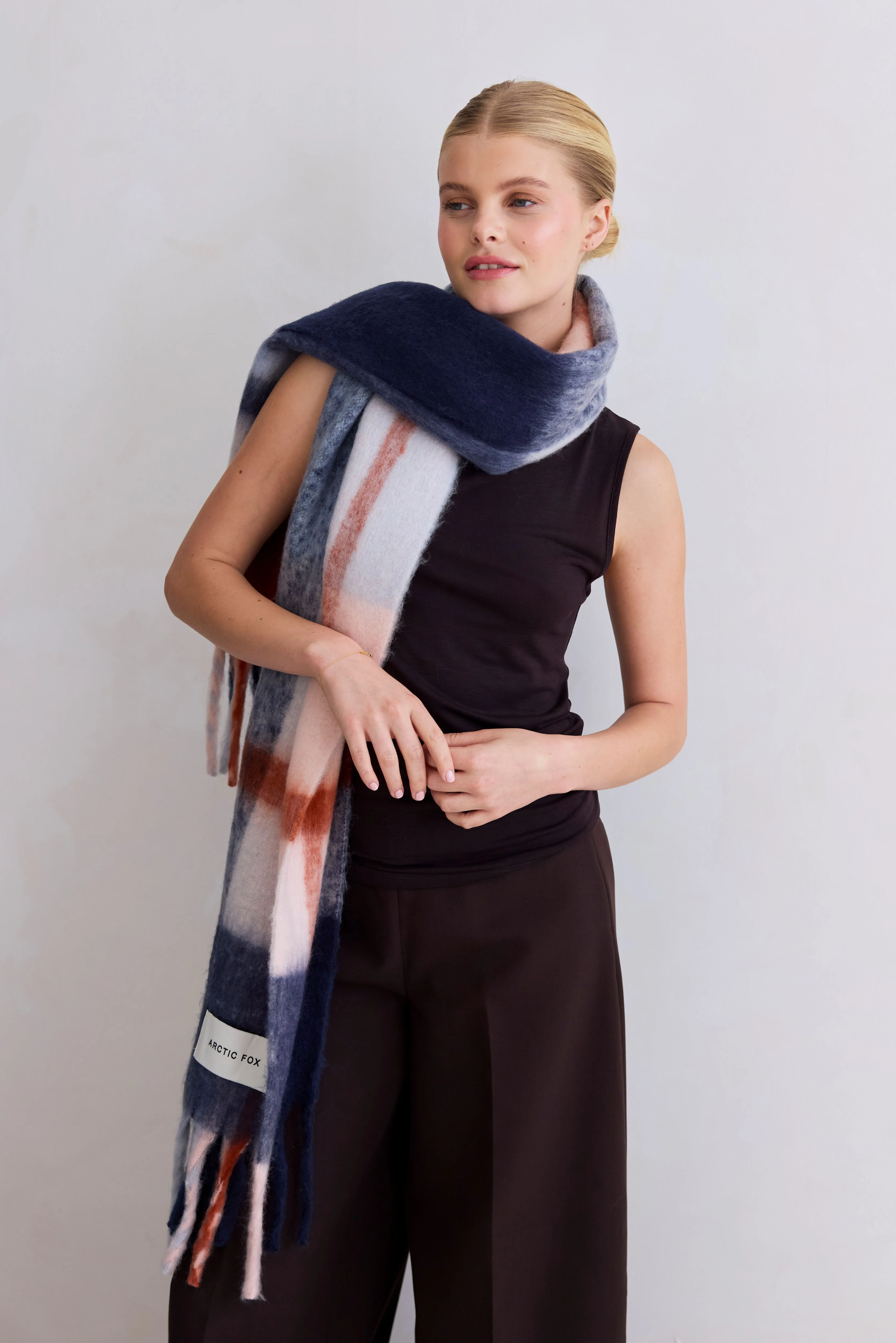 The Stockholm Scarf - Winter Lagoon - Image 4