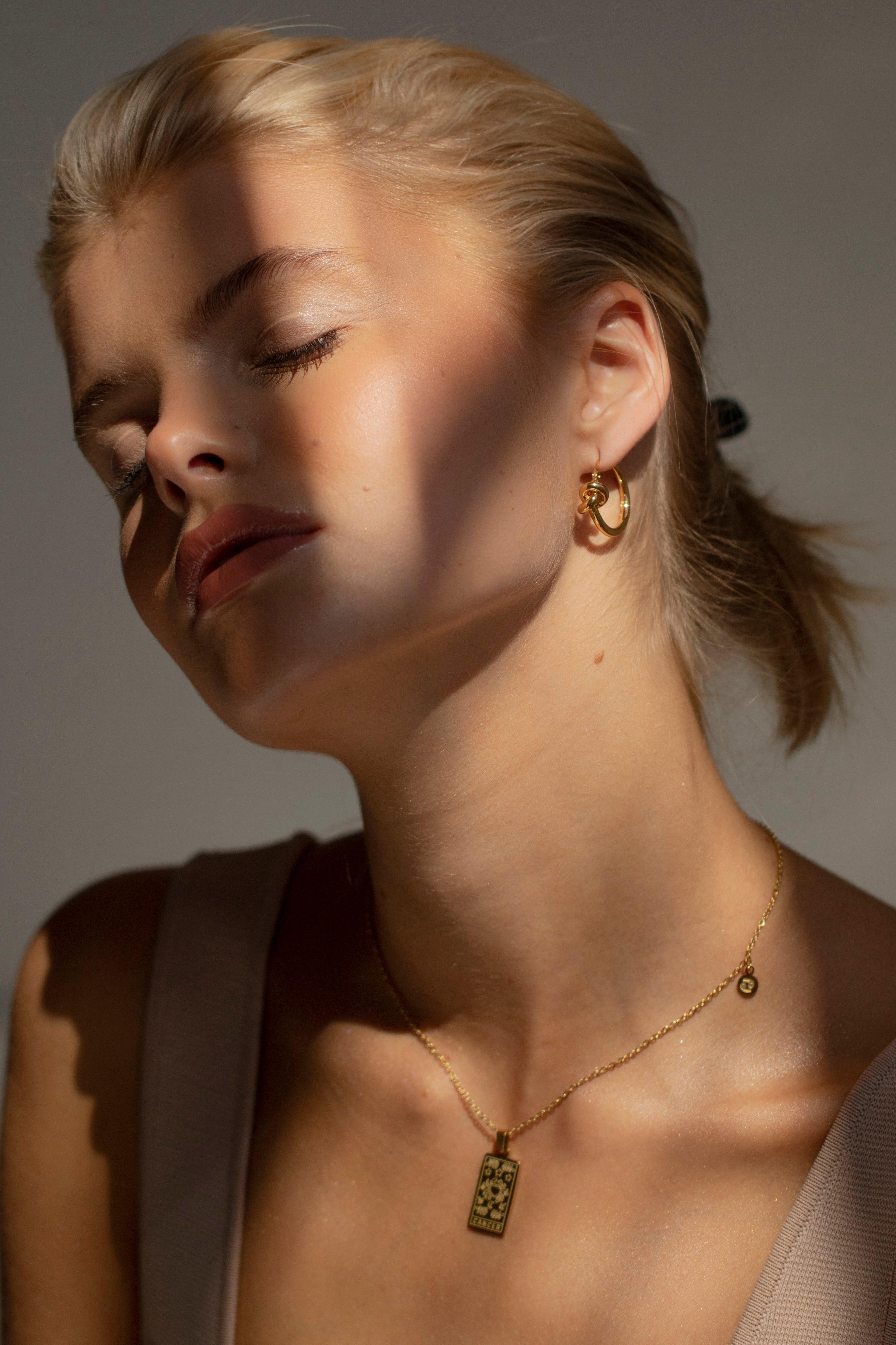 Zodiac Star Sign Necklace - Cancer - Image 4