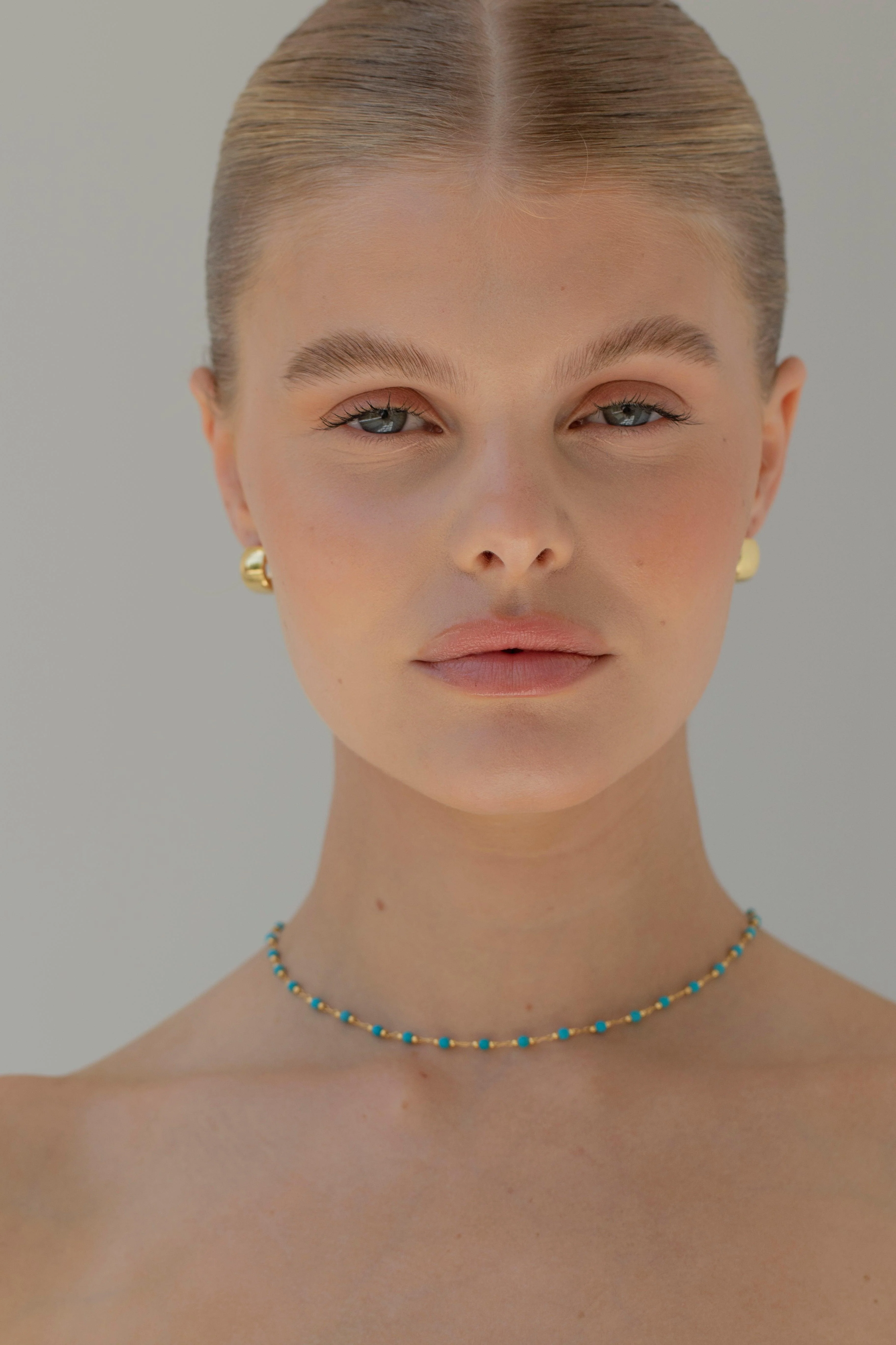 ZOE - Easy Everyday Hoop Earrings - Image 3